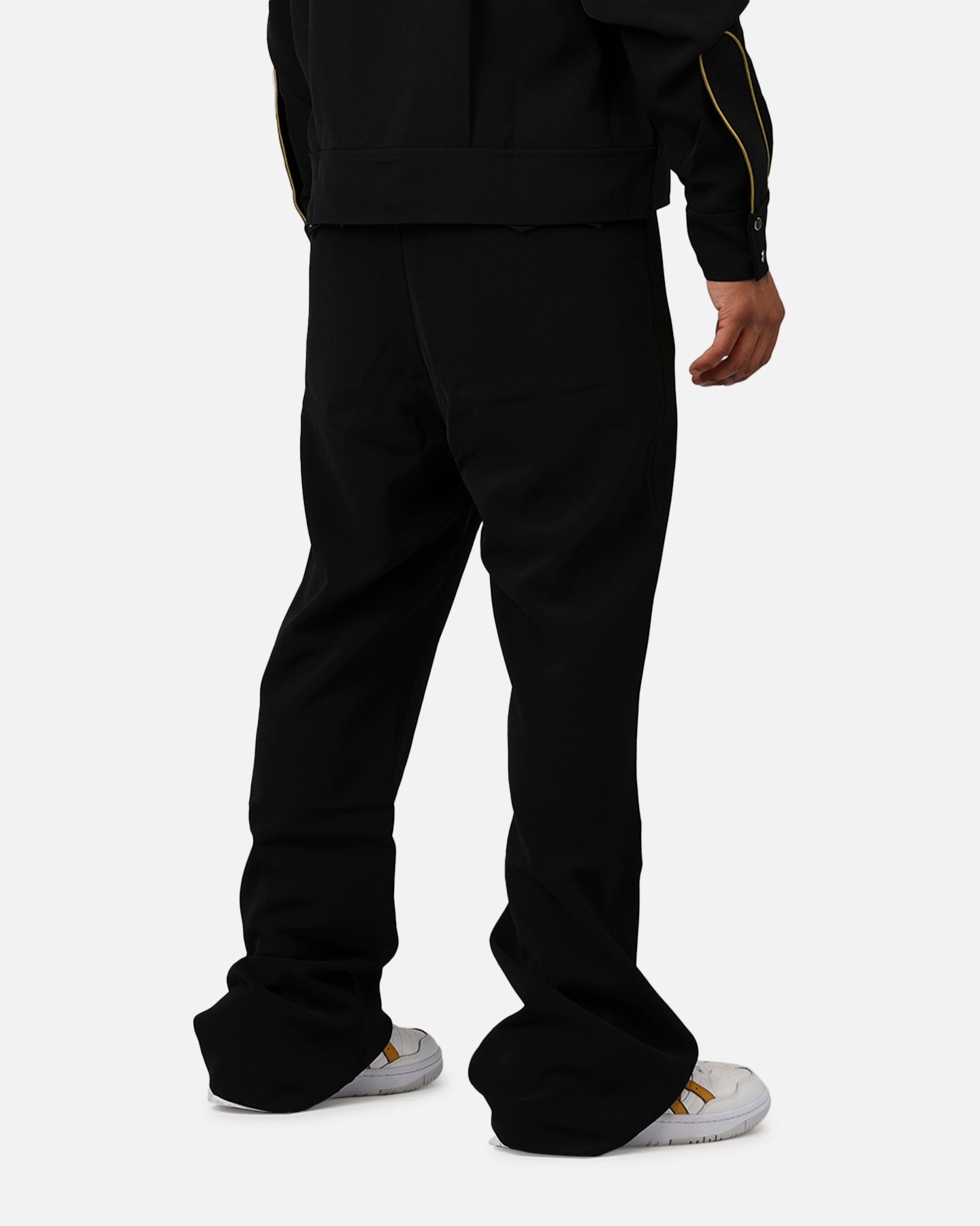 {product_title} - {shop_name}