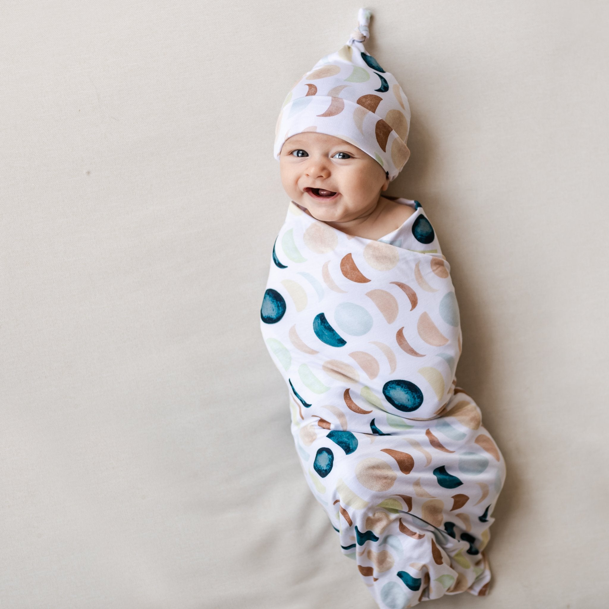  Luna Neutral Swaddle & Hat Set、mySite、layawaytickets