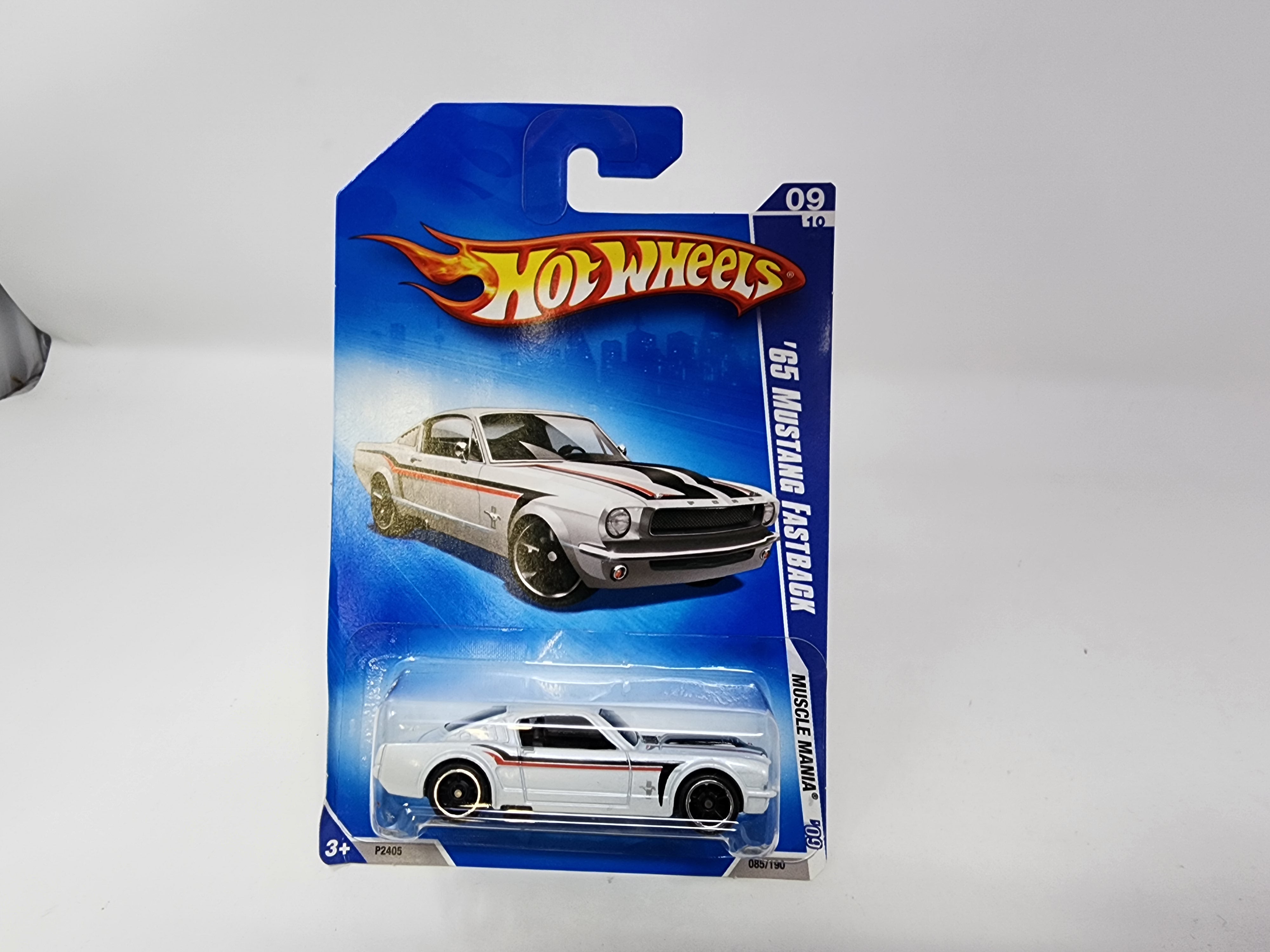 '65 Mustang Fastback #85 * White * Hot Wheels 2009、mySite、hgirdovlk