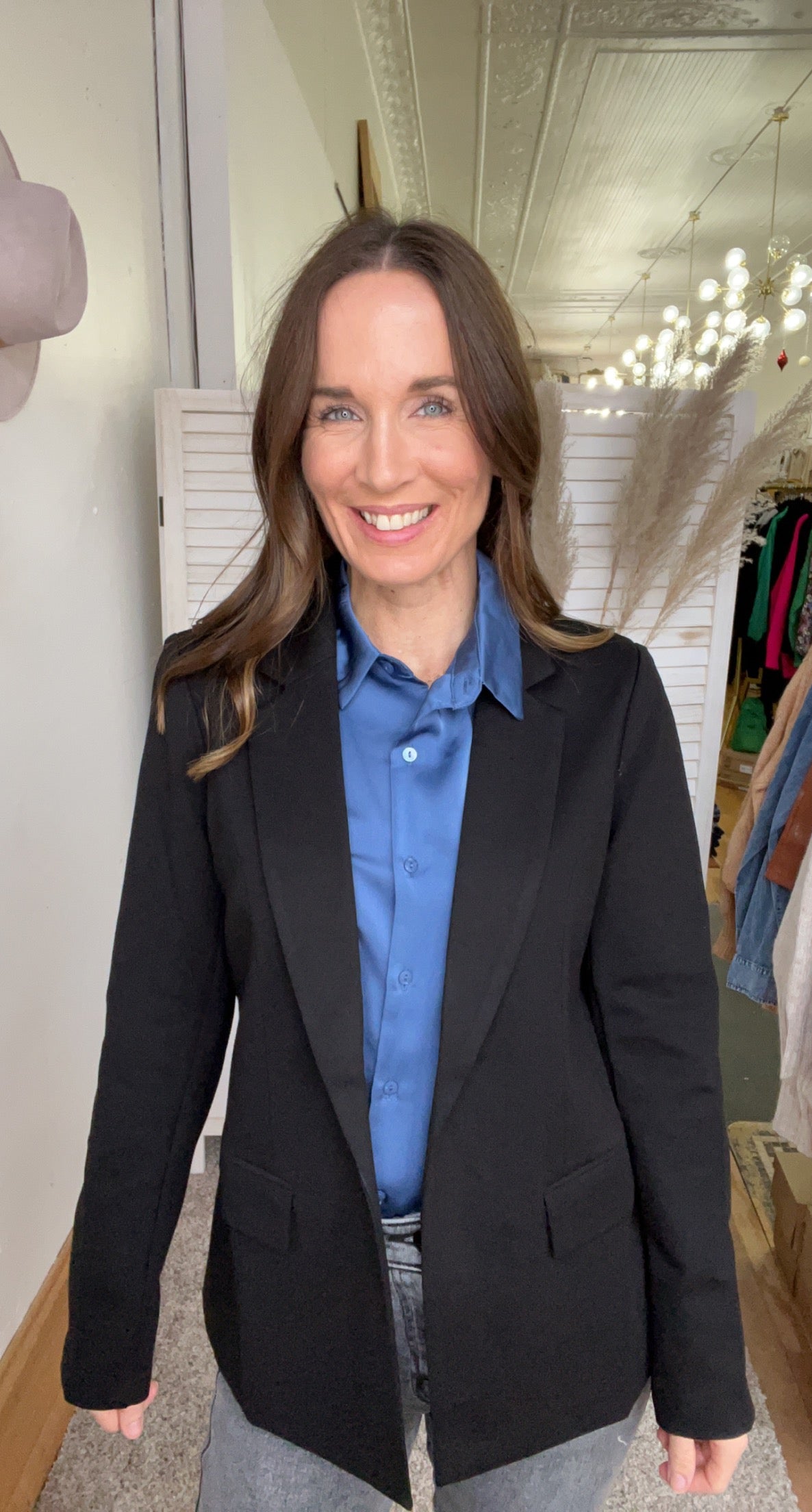 Sydney’s Black Suit Jacket、mySite、garagedoors4me