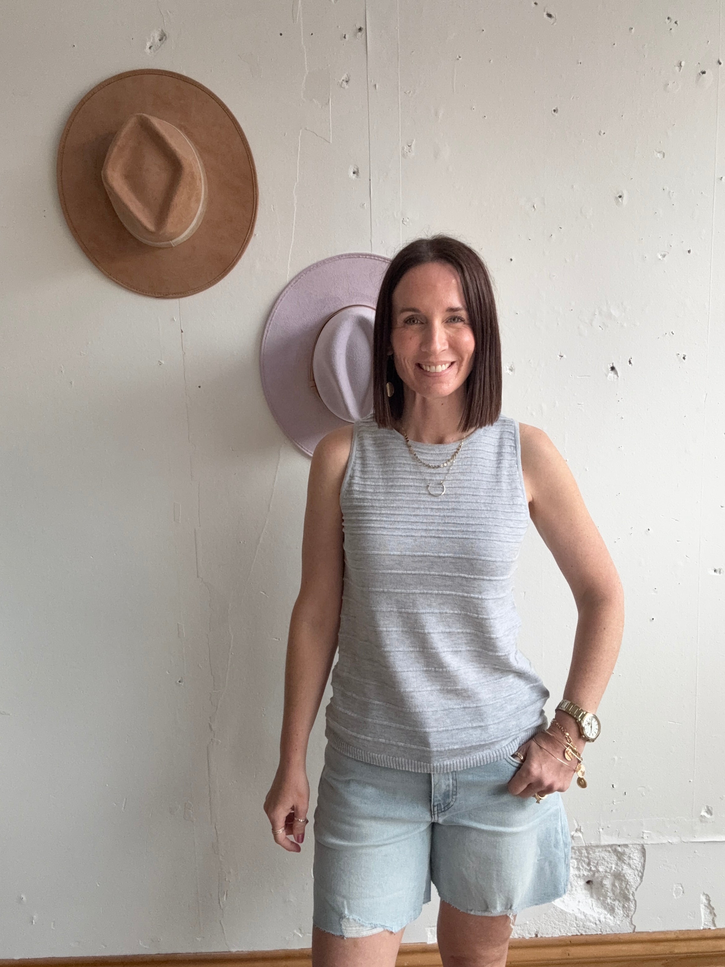 Shannon’s Tank Top、mySite、garagedoors4me