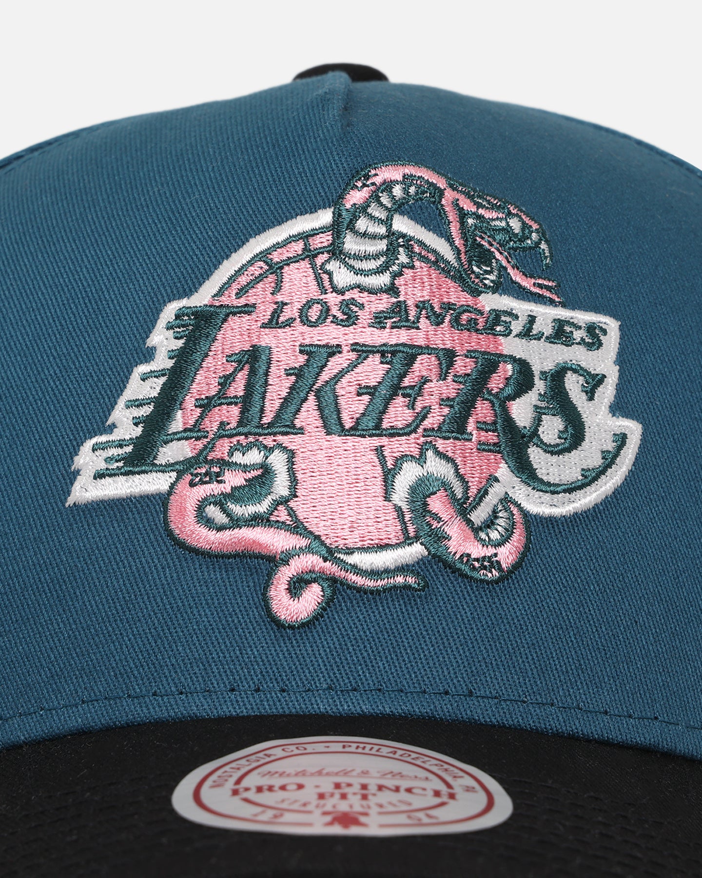 {product_title} - {shop_name}