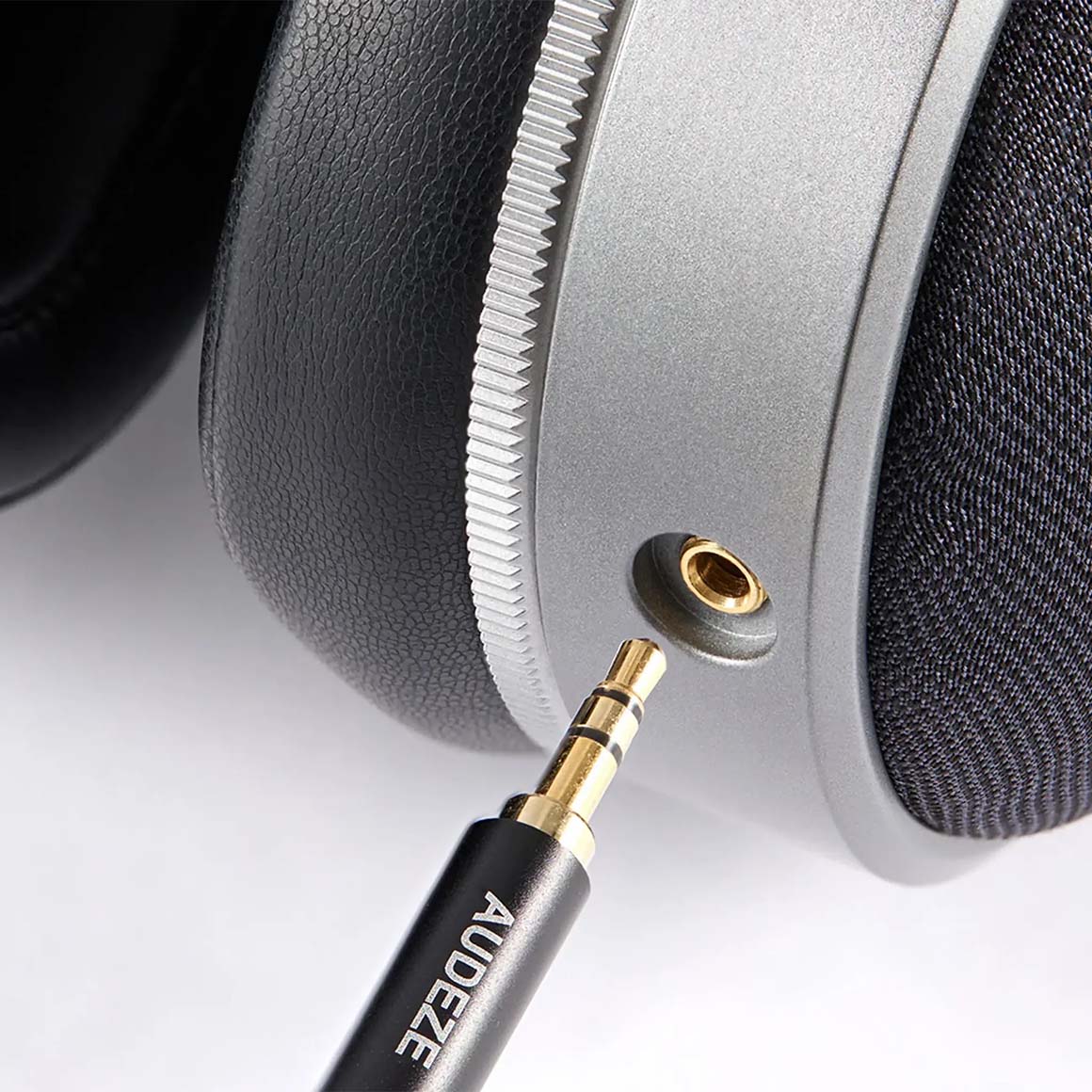  Audeze - LCD-S20、mySite、merchandisen