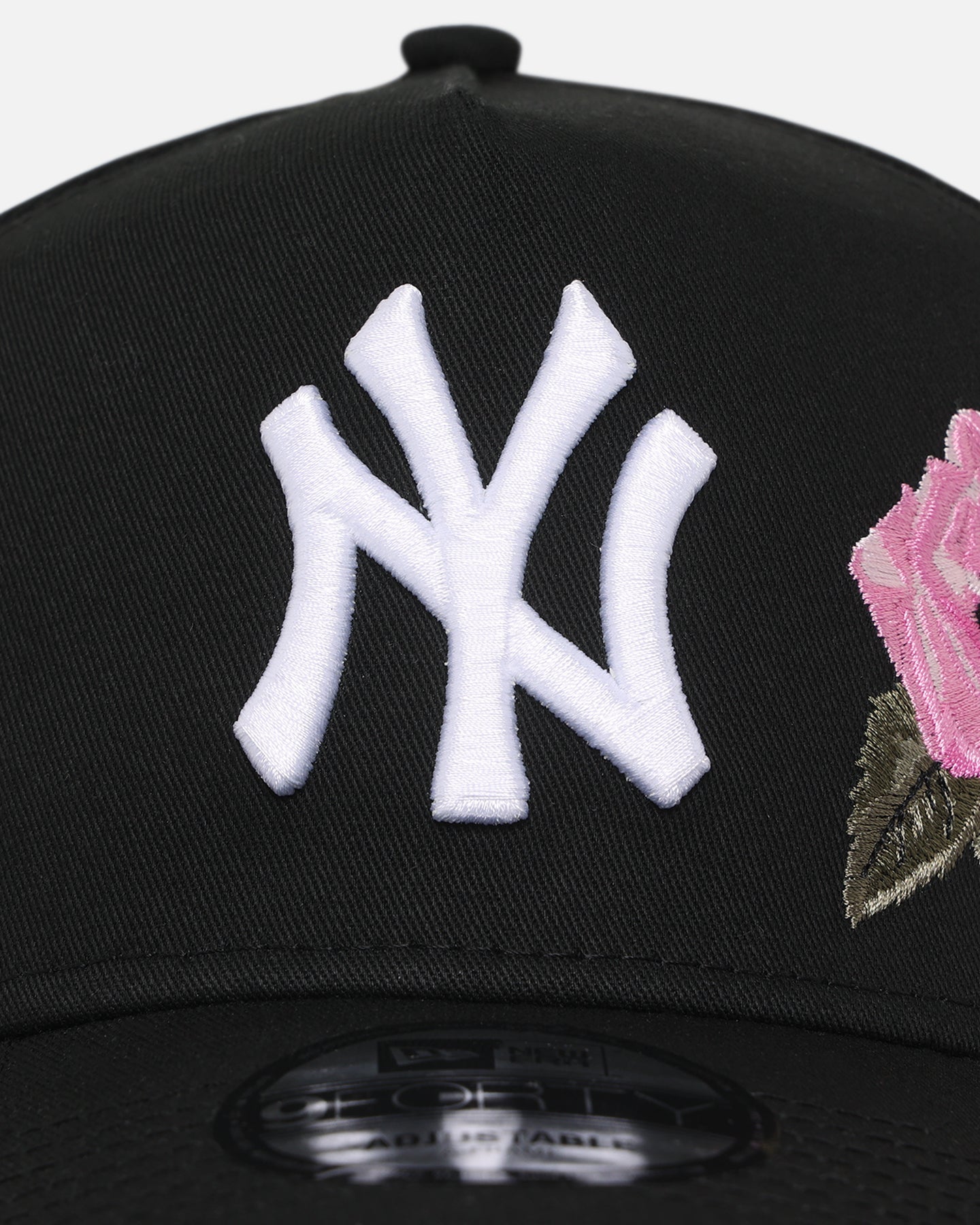 New Era New York Yankees 'Pink Rose Embroidery' 9FORTY A-Frame Snapback Black/Pink、mySite、zt4zffjzw