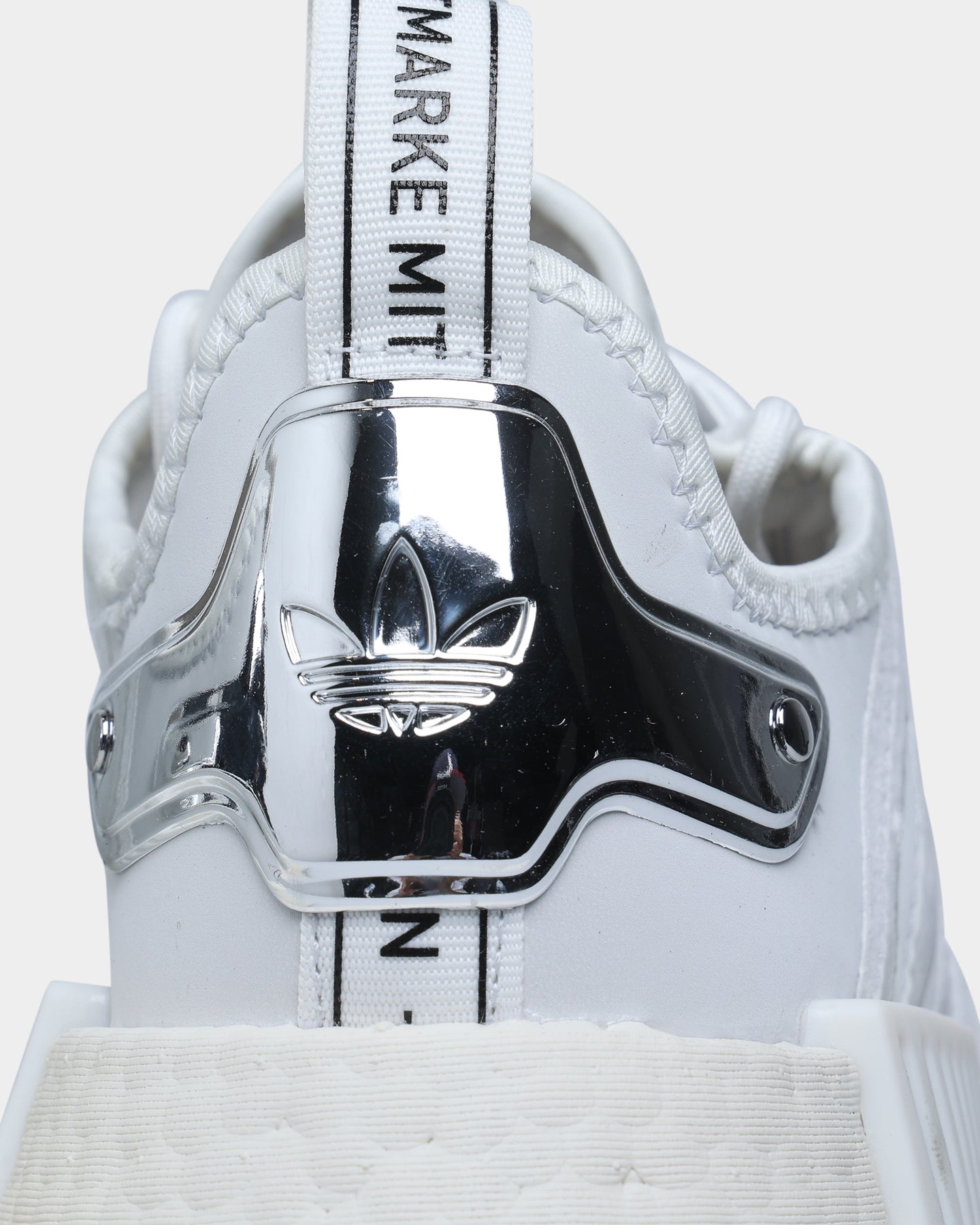 Adidas Women's NMD_R1 Crystal White / Crystal White / Silver Metallic、mySite、zt4zffjzw