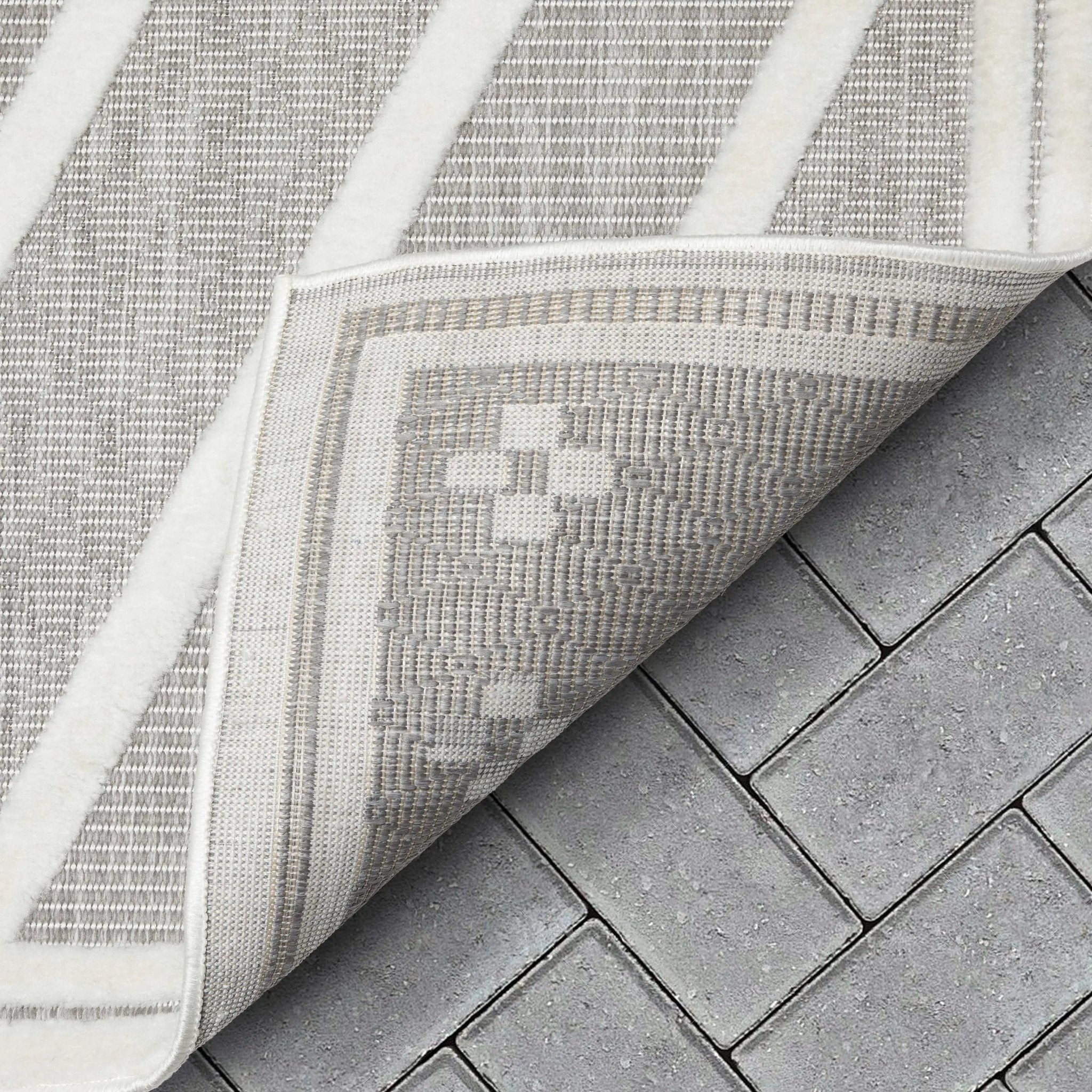 Mali Tribal Diamond Pattern Indoor/Outdoor Grey High-Low Rug、mySite、gigharbornorthrealestate