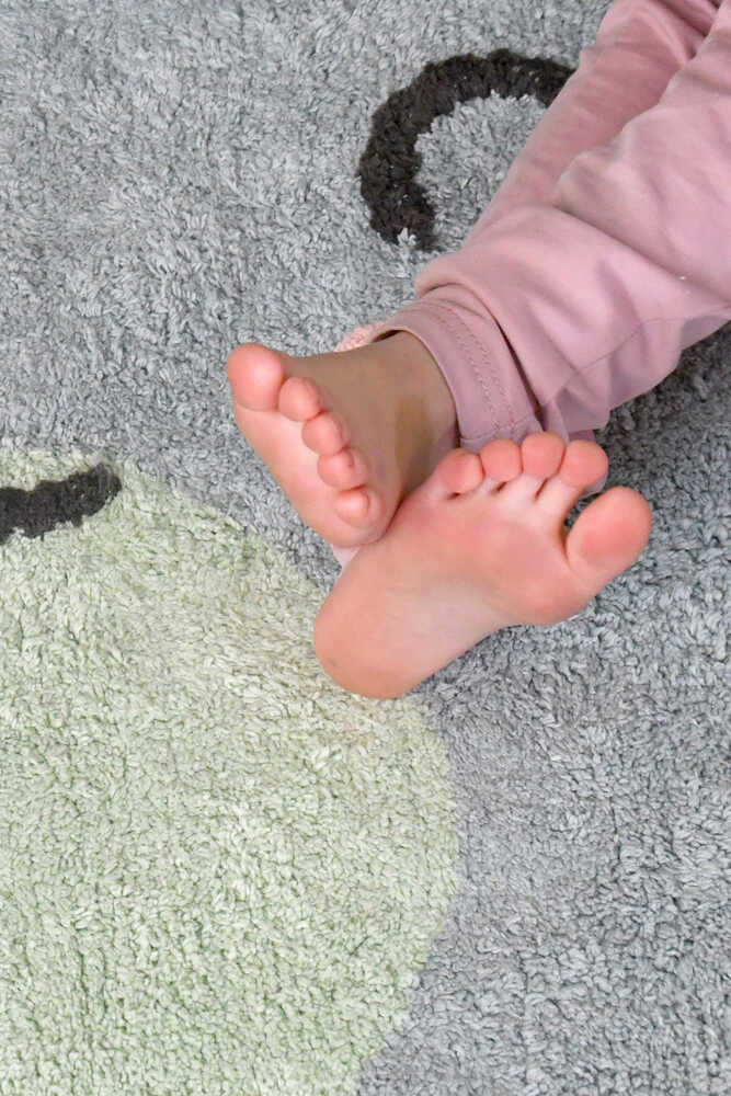 WASHABLE ROUND RUG BIG BIG WORLD、mySite、gigharbornorthrealestate