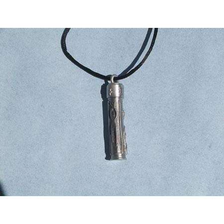 Emily Rosenfeld Pewter Traveler’s Prayer Holder Pendant、mySite、topwebapps