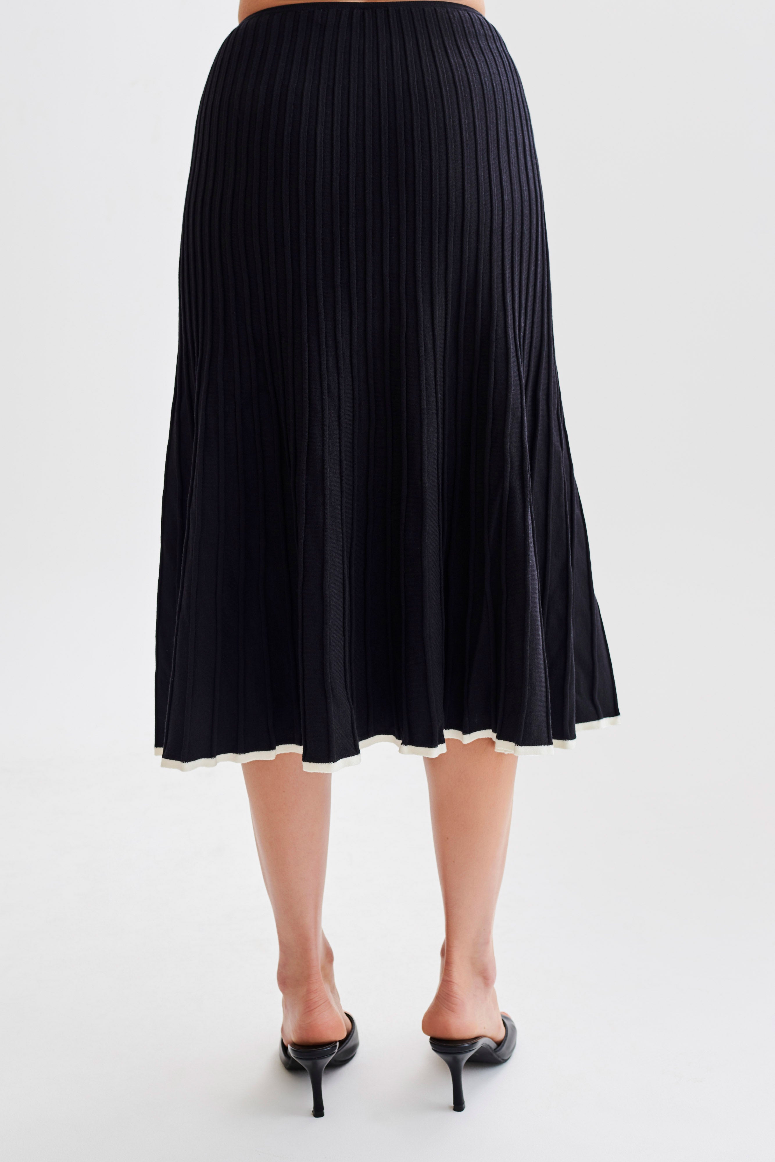 Jolene Contrast Rib Knit Midi Skirt - Black、mySite、solidvoid