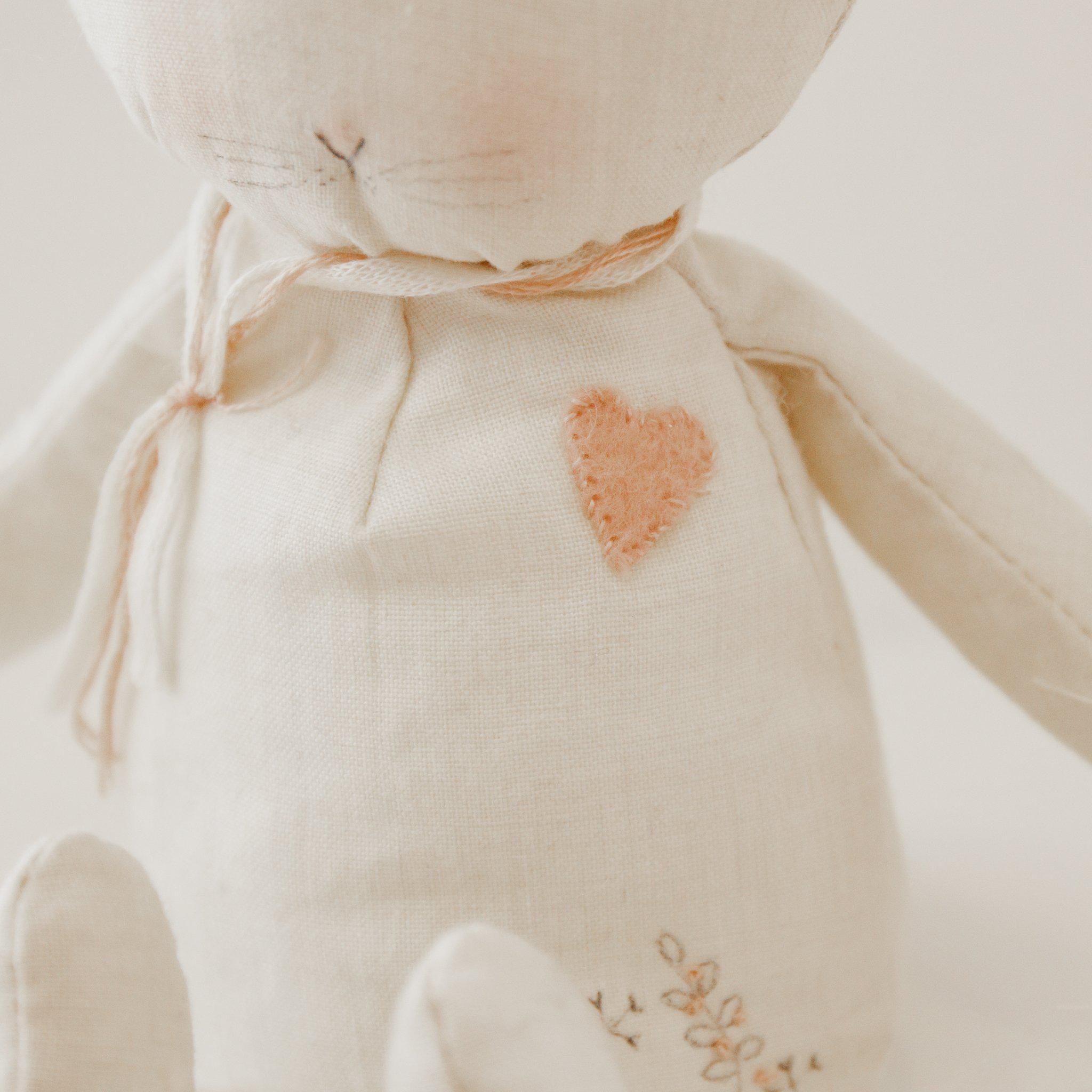 RETIRED - Hutch Studio Original - Mabel - One of A Kind Bunny、mySite、g9winljtr