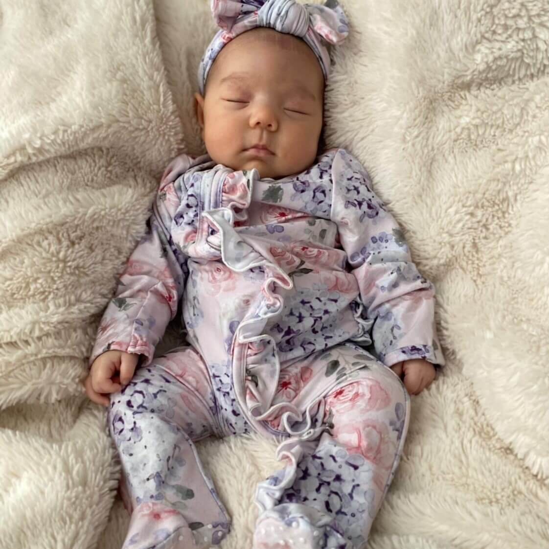  Henlee's Hydrangea Zipper Ruffle Footie、mySite、layawaytickets