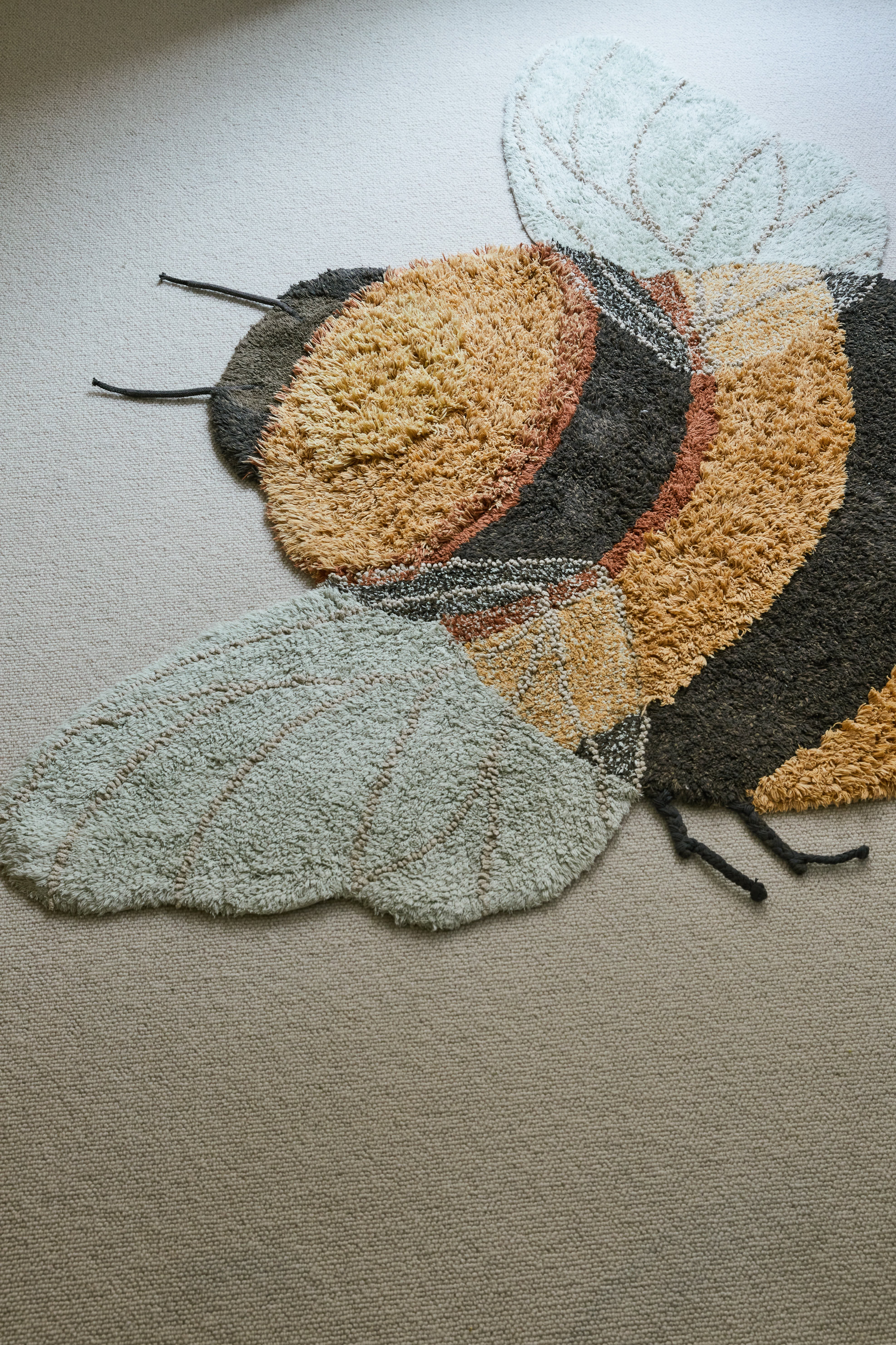 WASHABLE COTTON RUG BEE、mySite、gigharbornorthrealestate