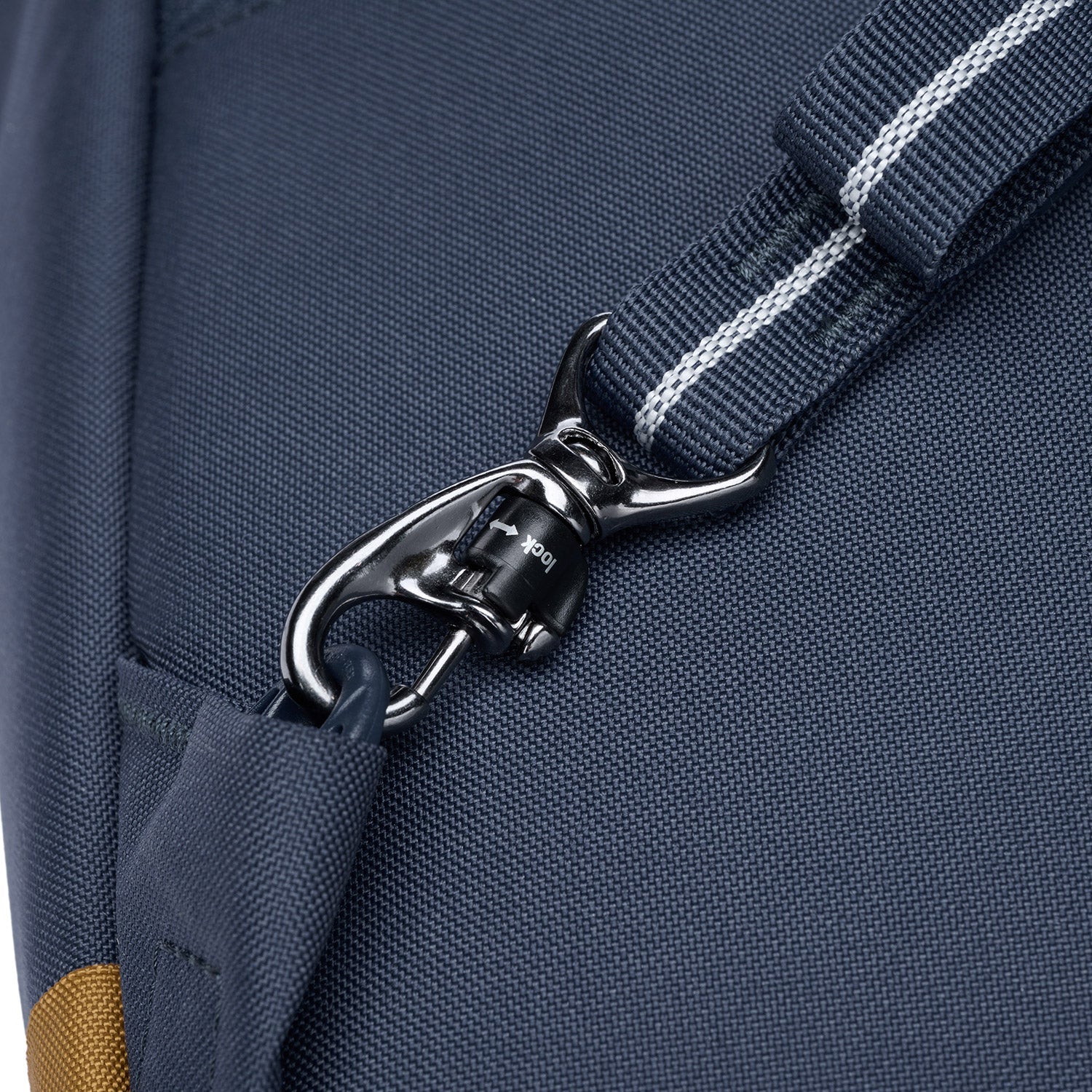 Pacsafe® GO 25L anti-theft backpack、mySite、garagedoors4me