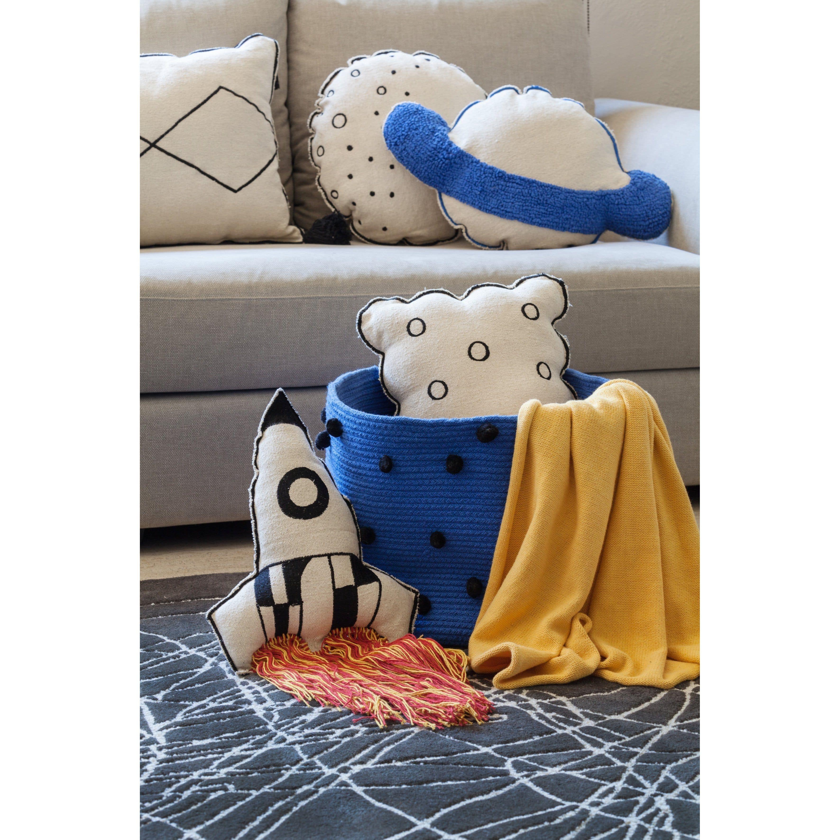 Lorena Canals Saturn Cushion、mySite、gigharbornorthrealestate