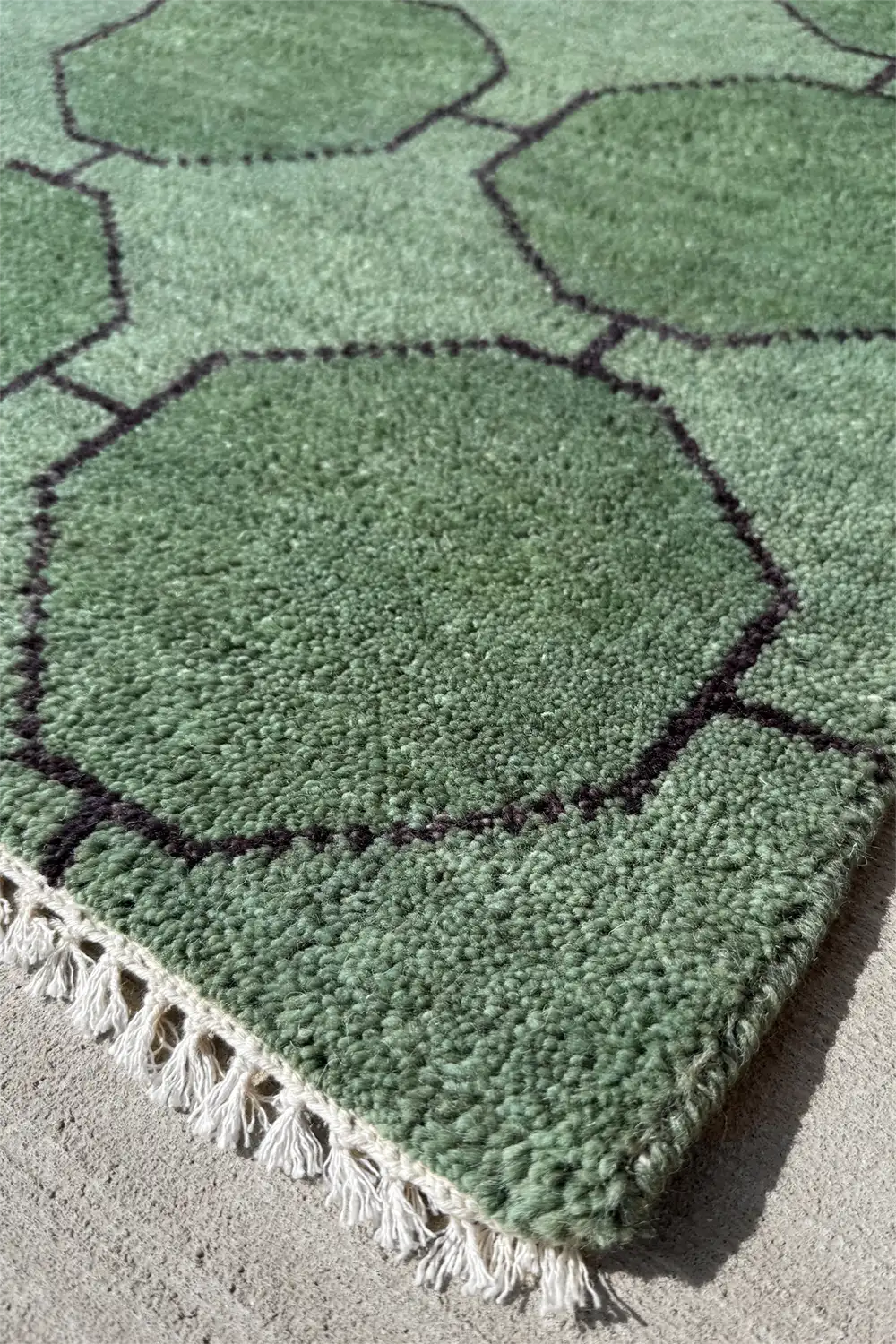 Octagon Link Hand-Knotted Geometric Wool Rug、mySite、gigharbornorthrealestate