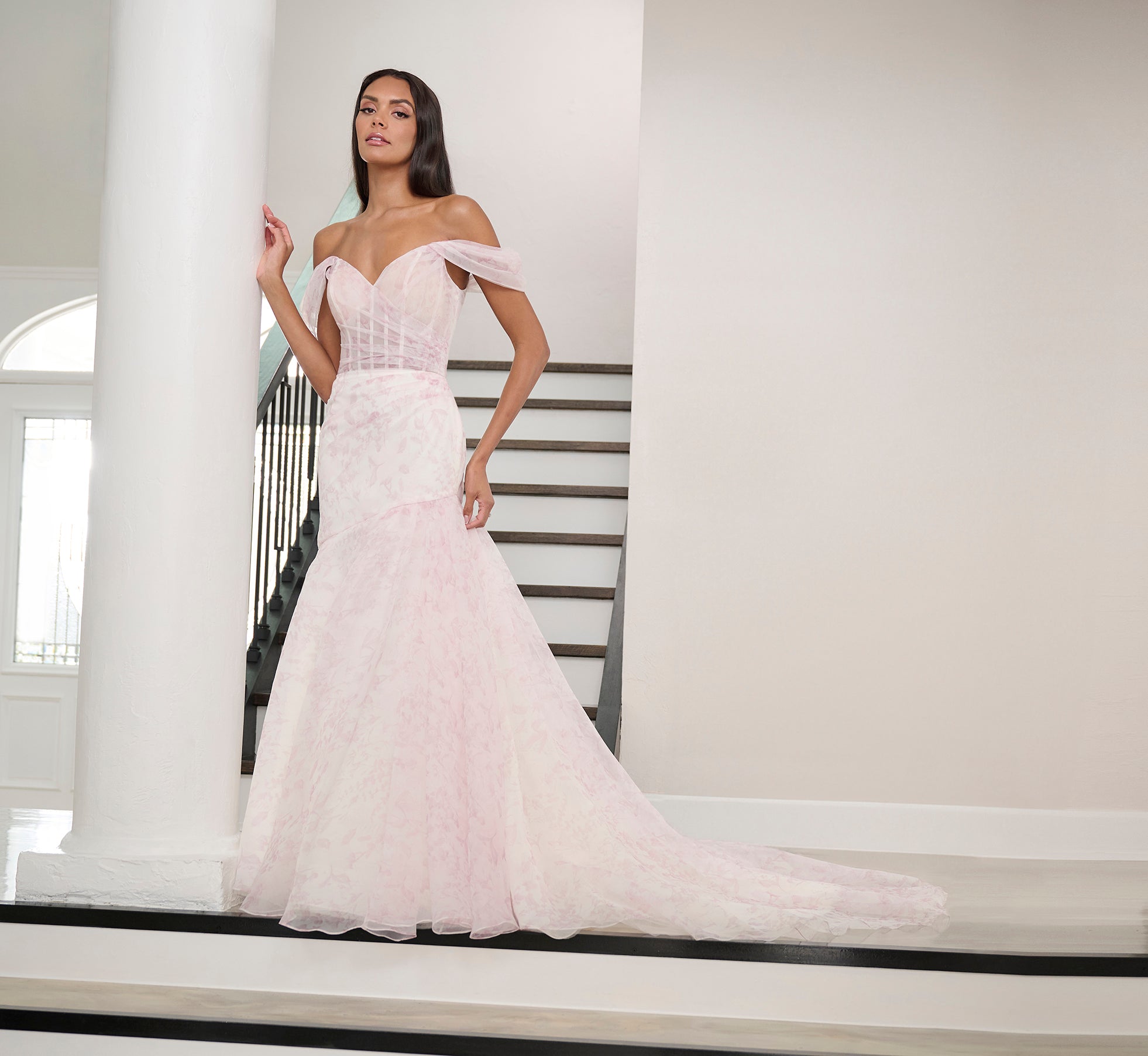 Watercolor Printed Organza Gown In Blush Multi、mySite、solidvoid