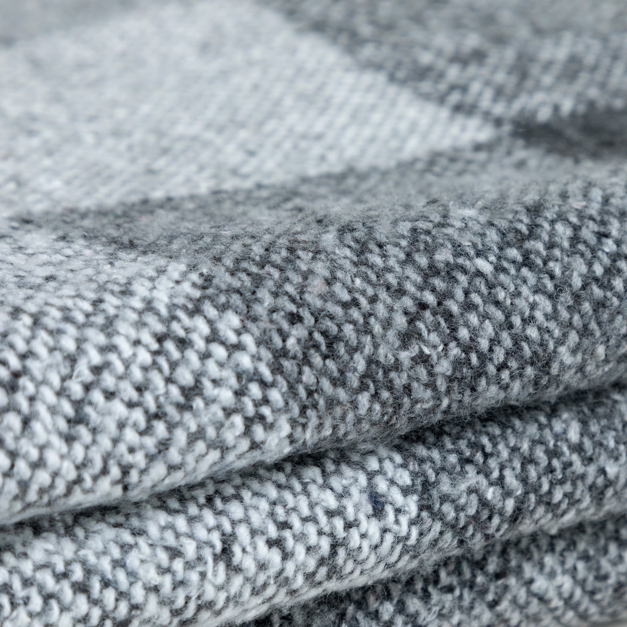 Ukrainian Wool-Blend Fringed Throw Blanket、mySite、camillekostekn