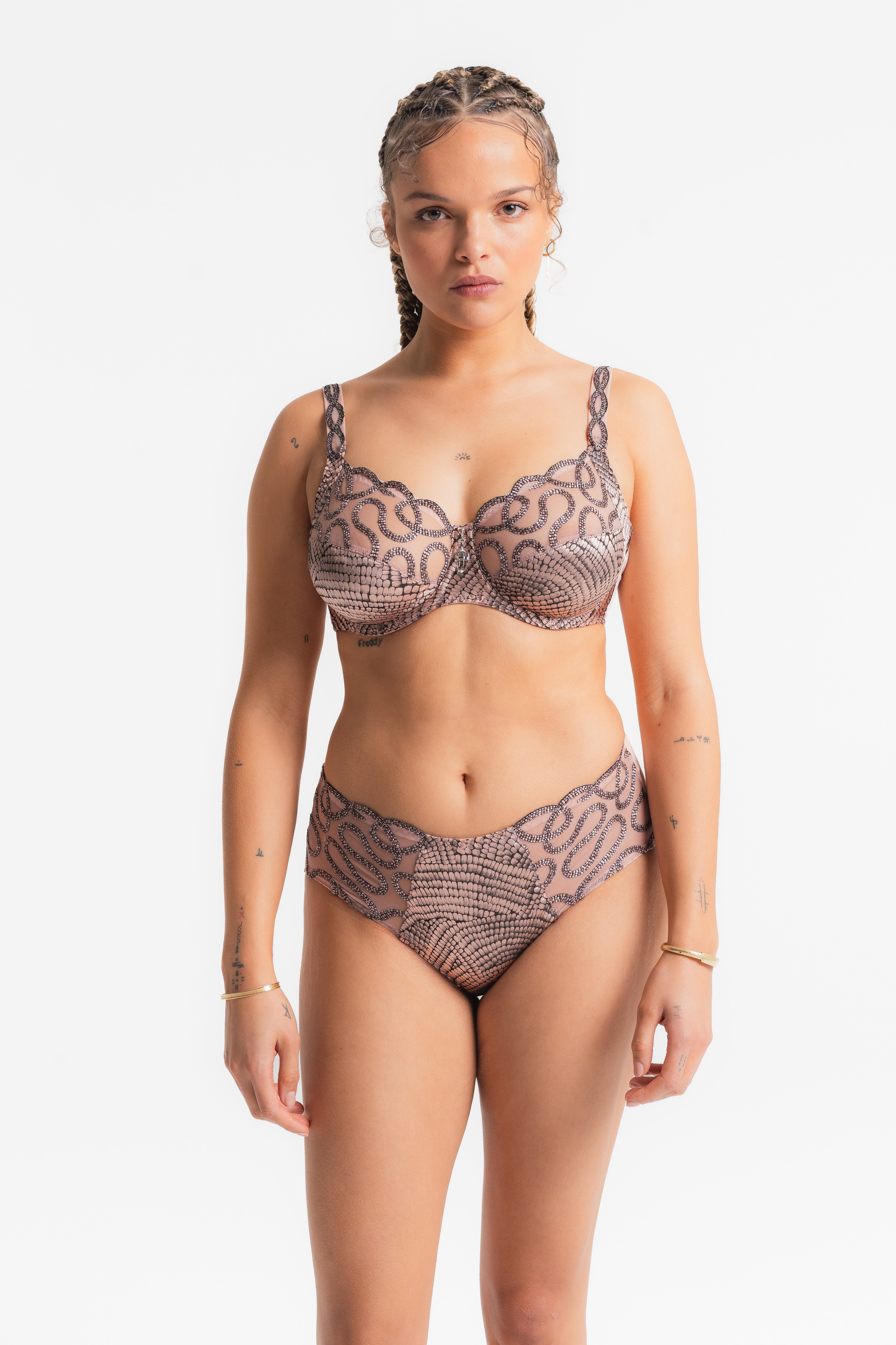  Louisa Bracq Divine High waist Brief、mySite、justintrudeaud