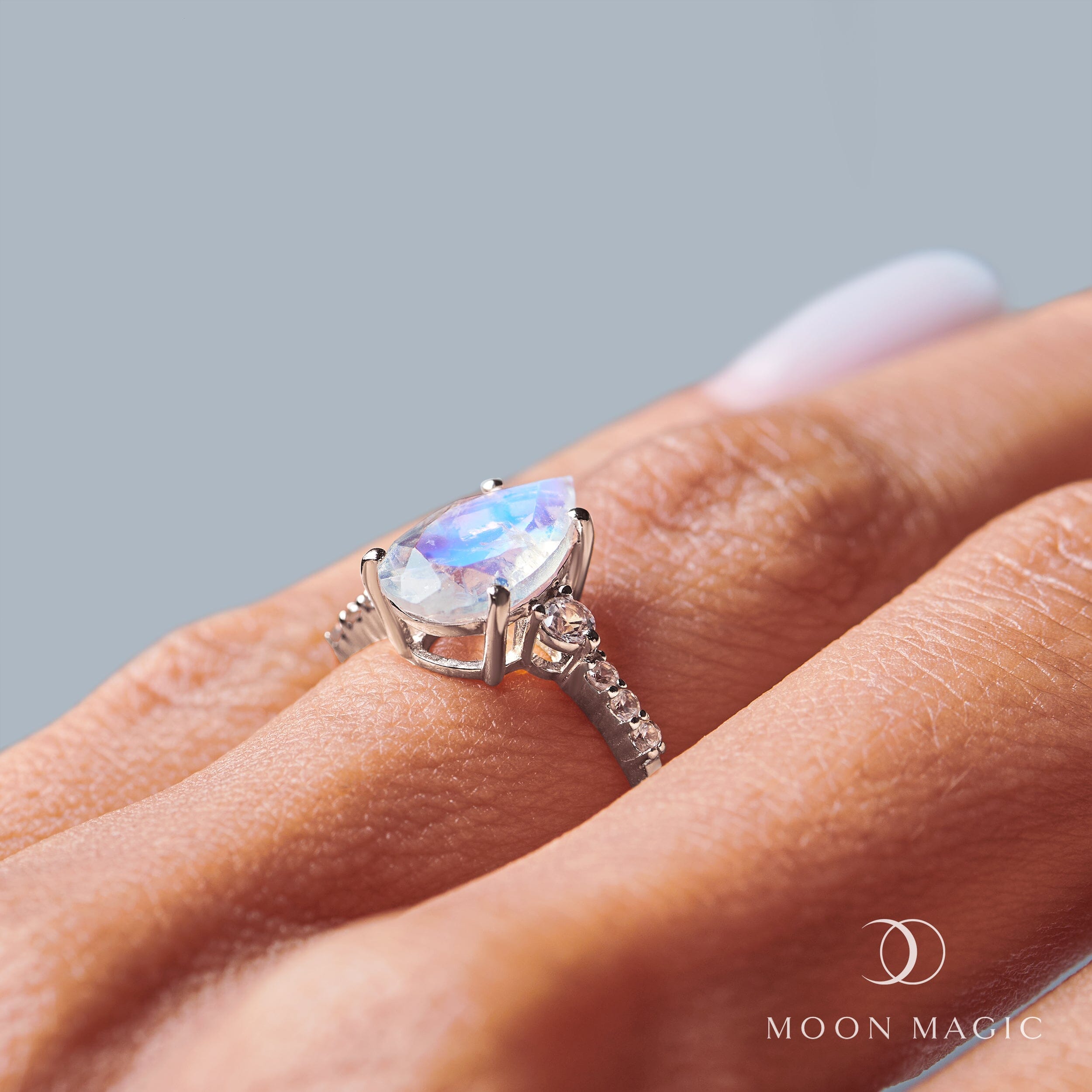 Moonstone Diamond Ring - Queen Of Lustre、mySite、hinf8tx79
