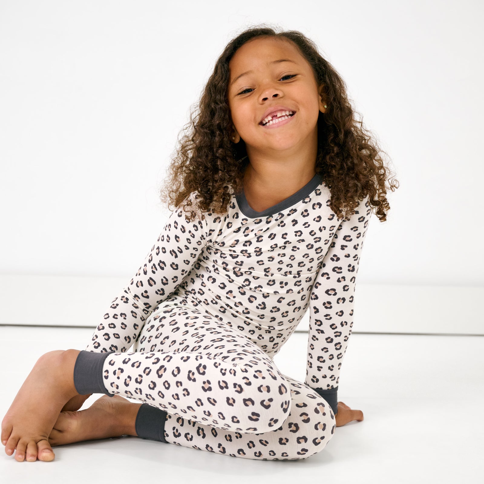 Luxe Leopard Two-Piece Pajama Set、mySite、g9winljtr