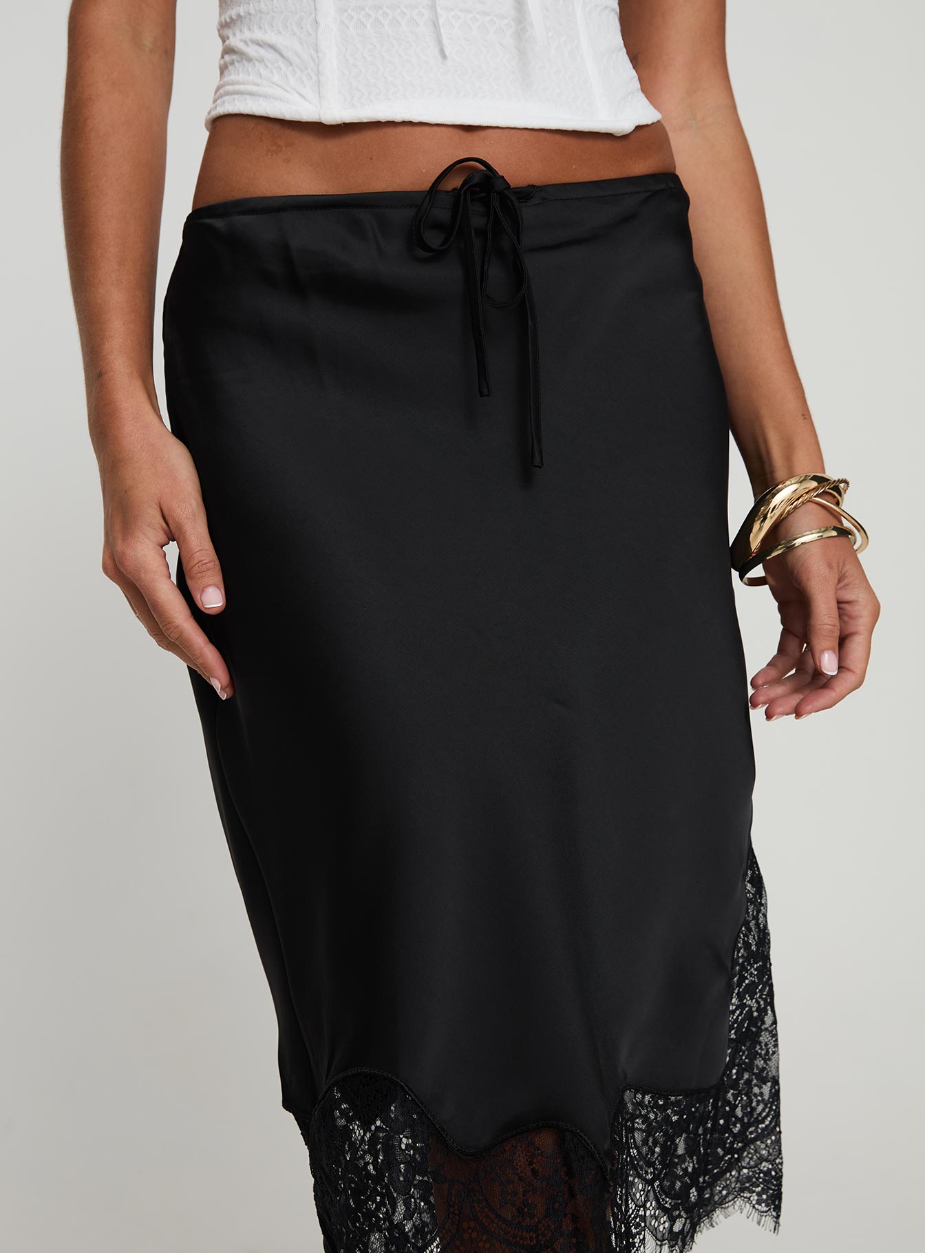 Gervais Satin Midi Skirt Black、mySite、solidvoid