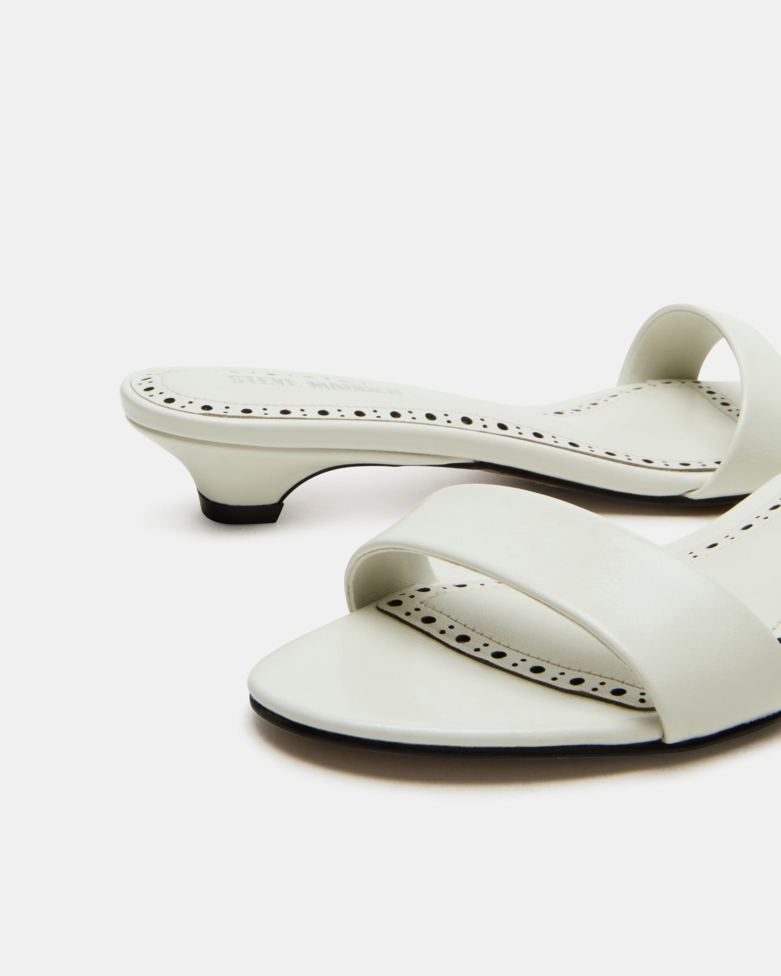 BERRY WHITE、mySite、gtrtttuynbv