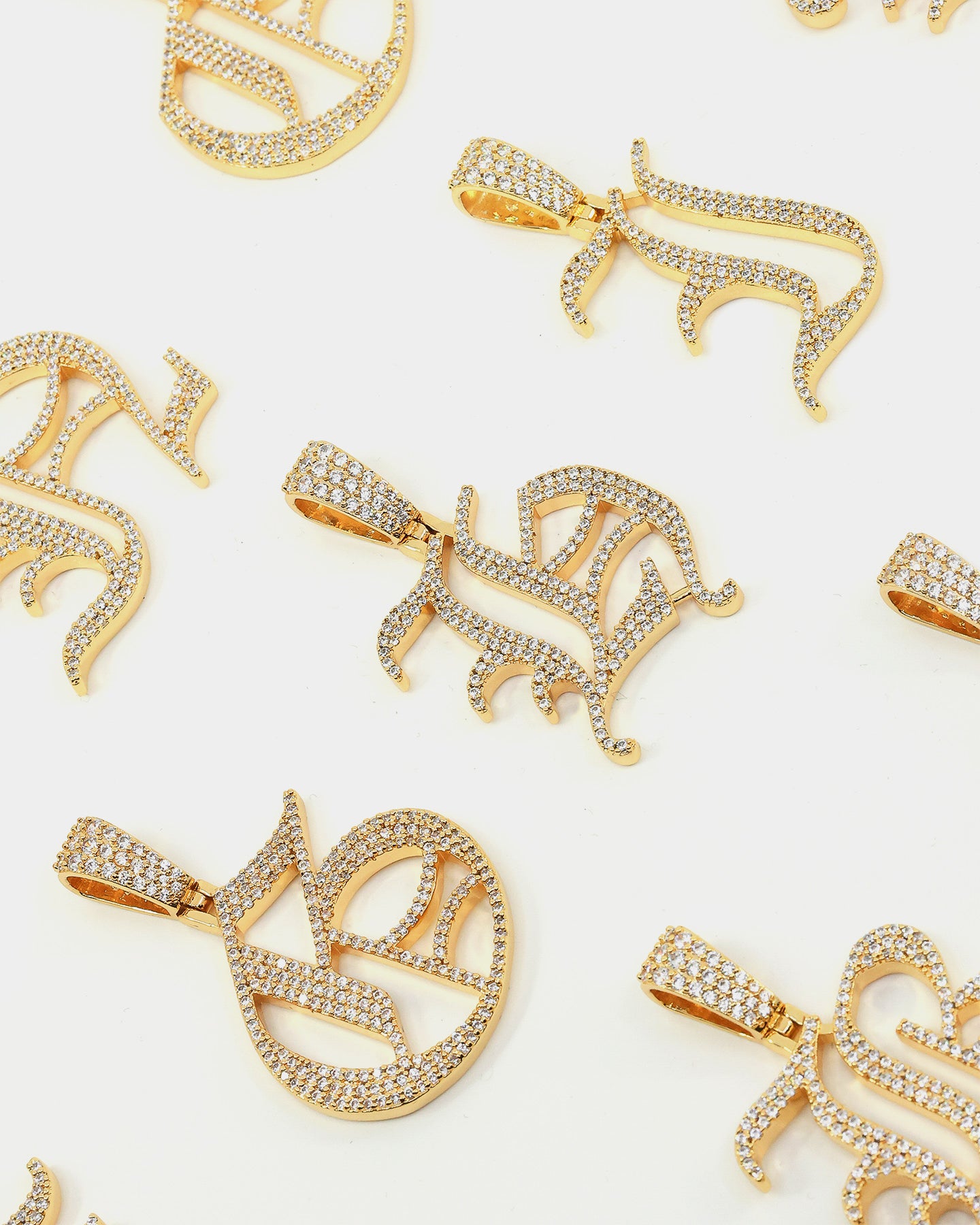 Saint Morta Gothic Iced Letter Pendant Iced Gold、mySite、zt4zffjzw