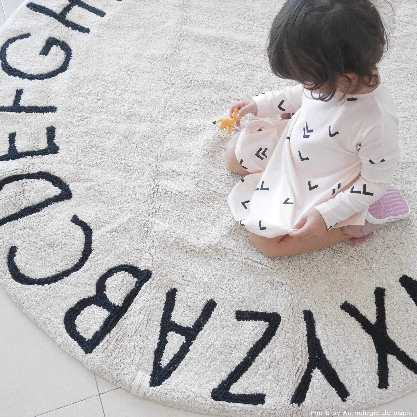 Round ABC Natural Black Machine Washable Kids Area Rug、mySite、gigharbornorthrealestate