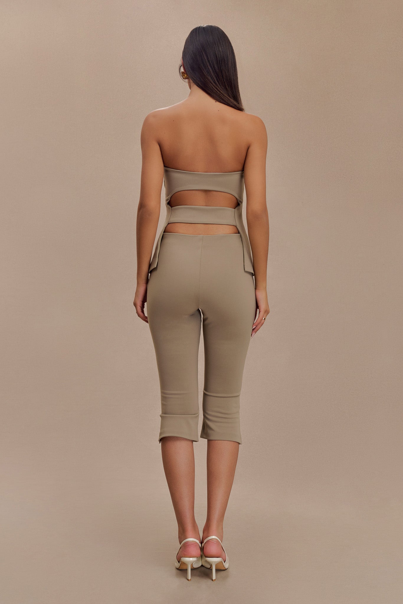 Layla Flared Crepe Capri Pants - Mushroom、mySite、solidvoid