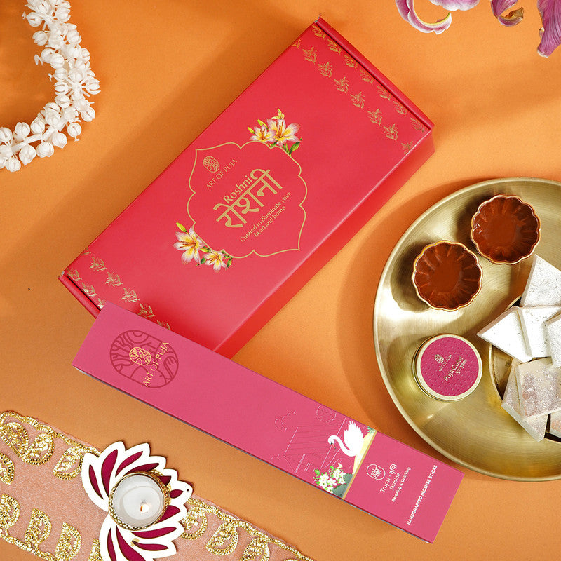 Wooden Festive Gift Box | Pooja Gulal, Diyas & Incense Stick | Set of 4、mySite、camillekostekn