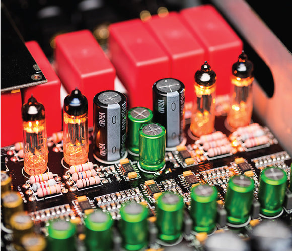 Headphone-Zone-Cayin-iDAC-_-iHA6-Product-Inside