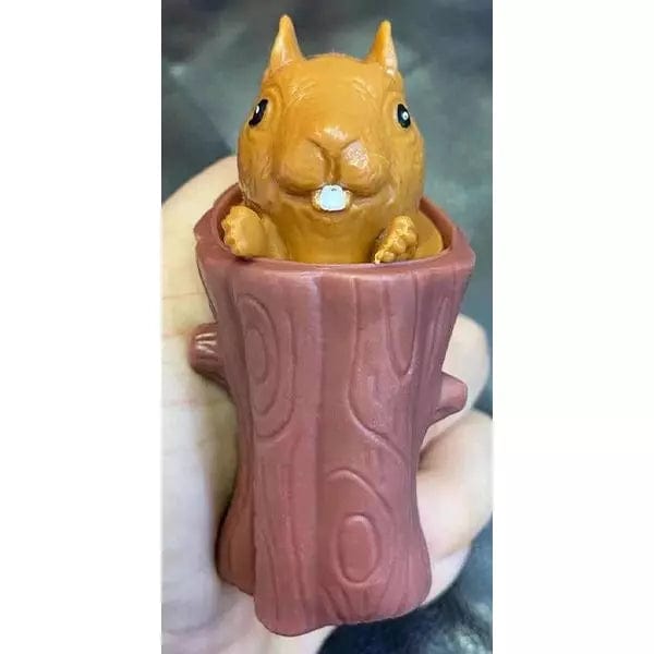 Squirrel Cute Pop Up Squeeze Squirrel in a Log Stress Reliever、mySite、g9winljtr