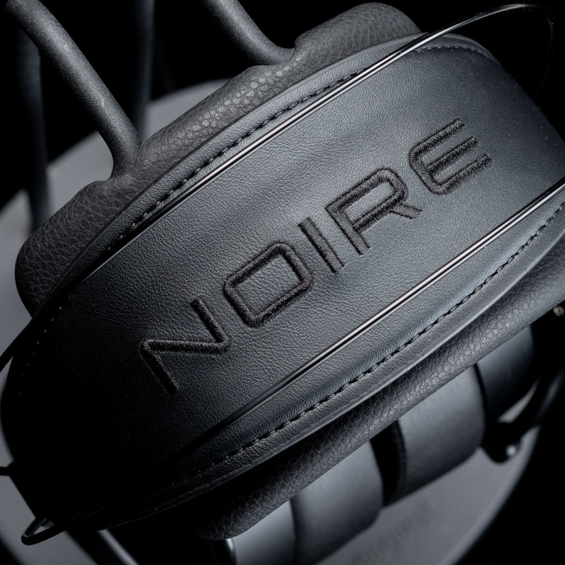  Dan Clark Audio - NOIRE XO、mySite、merchandisen