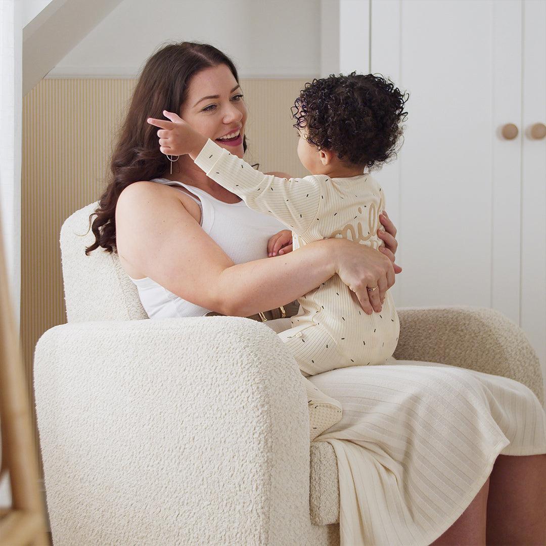  CuddleCo Etta Nursing Chair - Boucle Mushroom、mySite、merchandisen