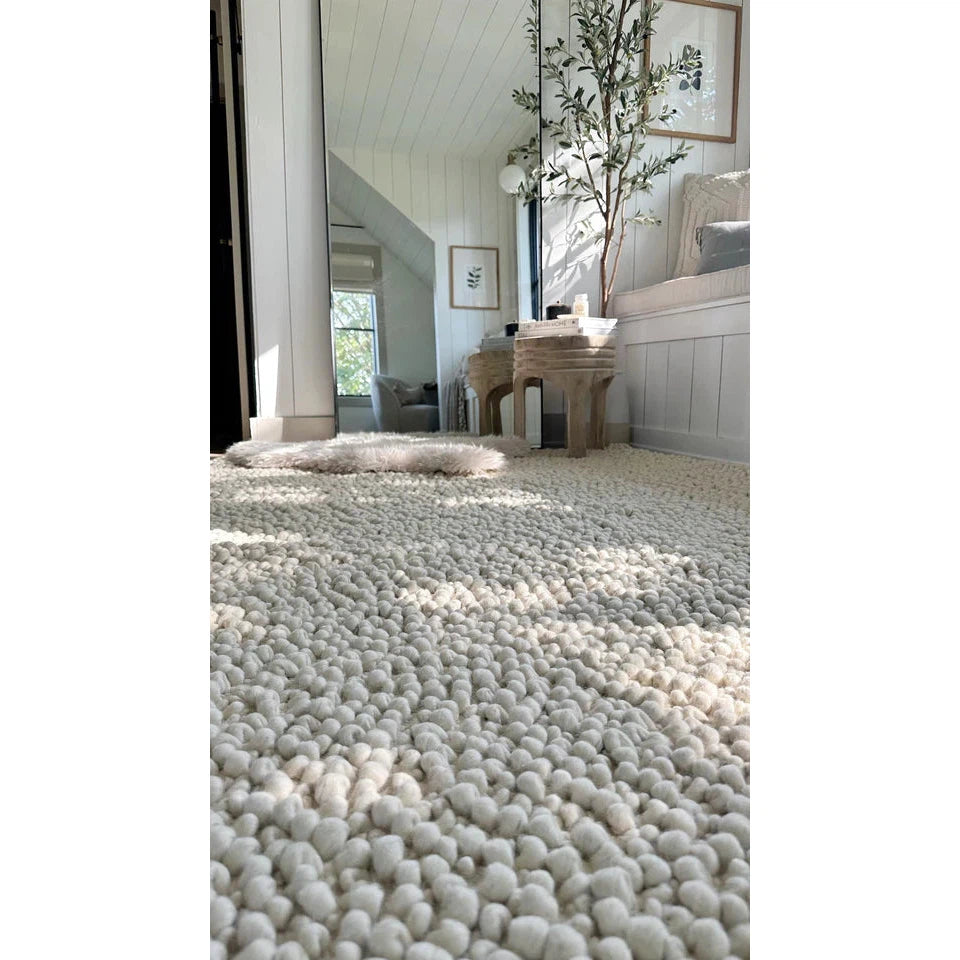 Boucle Neutral Wool Rug、mySite、gigharbornorthrealestate