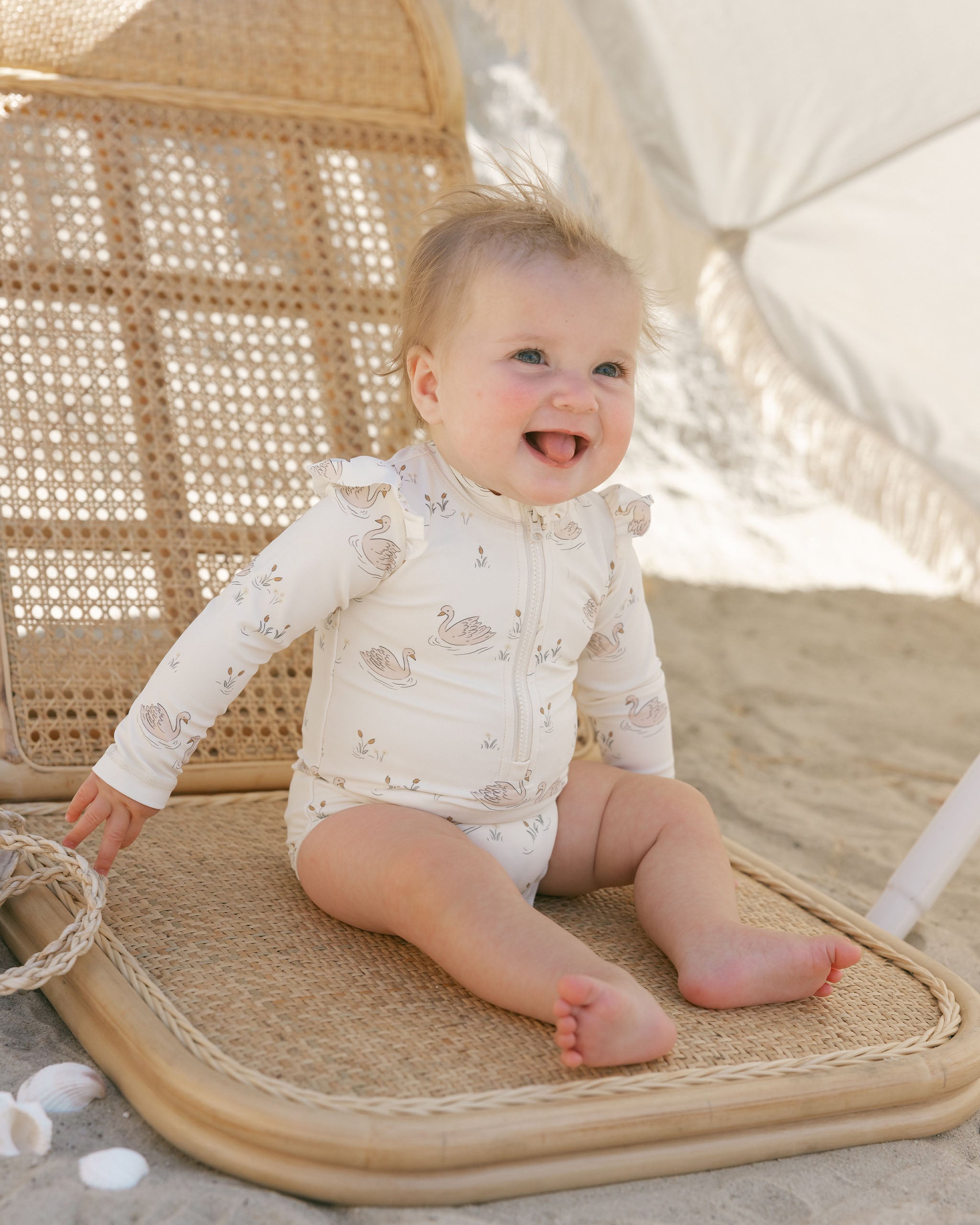  Byron Rashguard One-Piece || Swans、mySite、layawaytickets