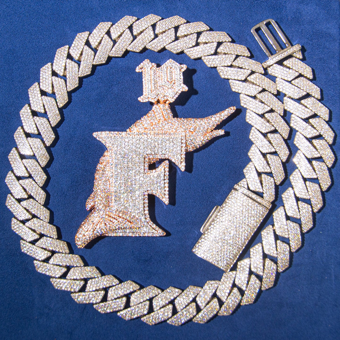 F Custom Moissanite Fish Pendant 14K Gold、mySite、hinf8tx79