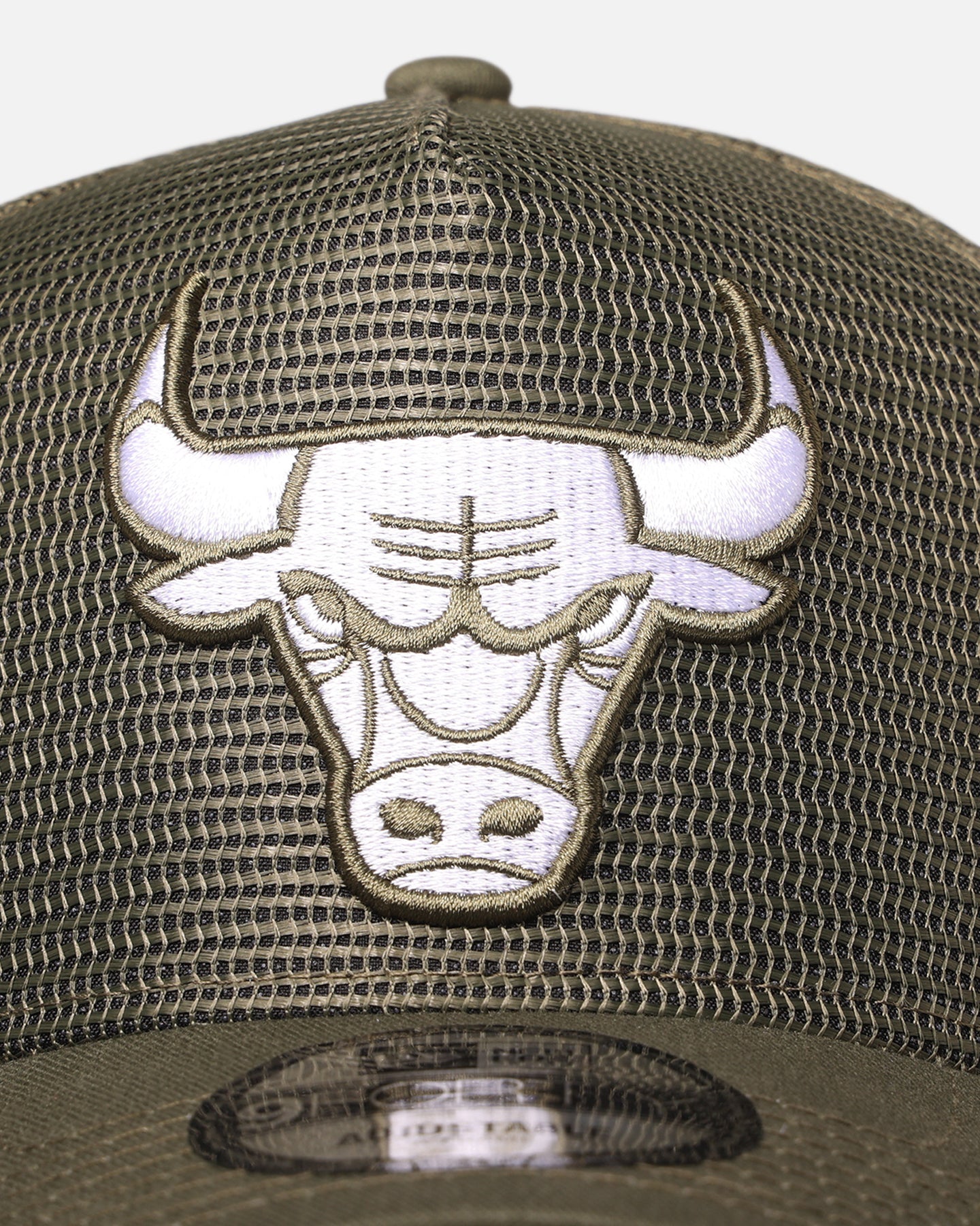 New Era Chicago Bulls 'Polychromatic Mesh' 9FORTY A-Frame Snapback New Olive、mySite、zt4zffjzw