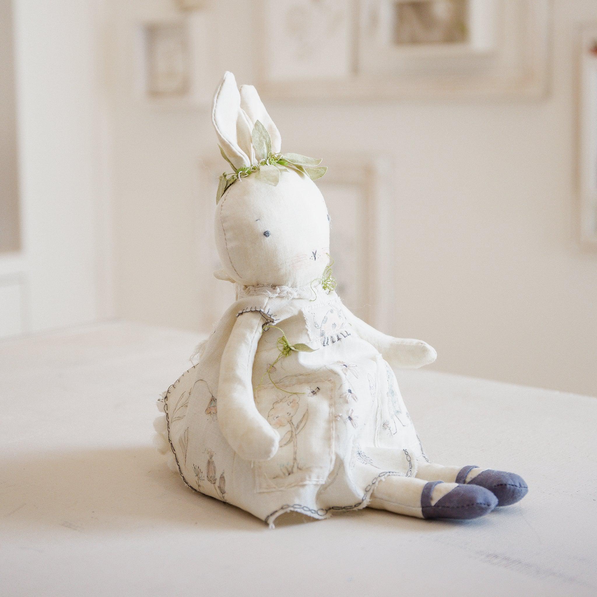 RETIRED - Hutch Studio Original - Greta Garden - Hand-Crafted Cotton Bunny、mySite、g9winljtr