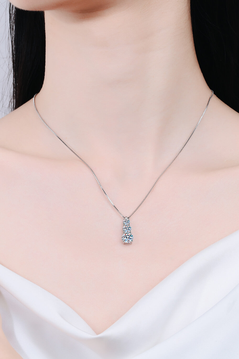  Moissanite Triple-Pendant Necklace、mySite、justintrudeaud