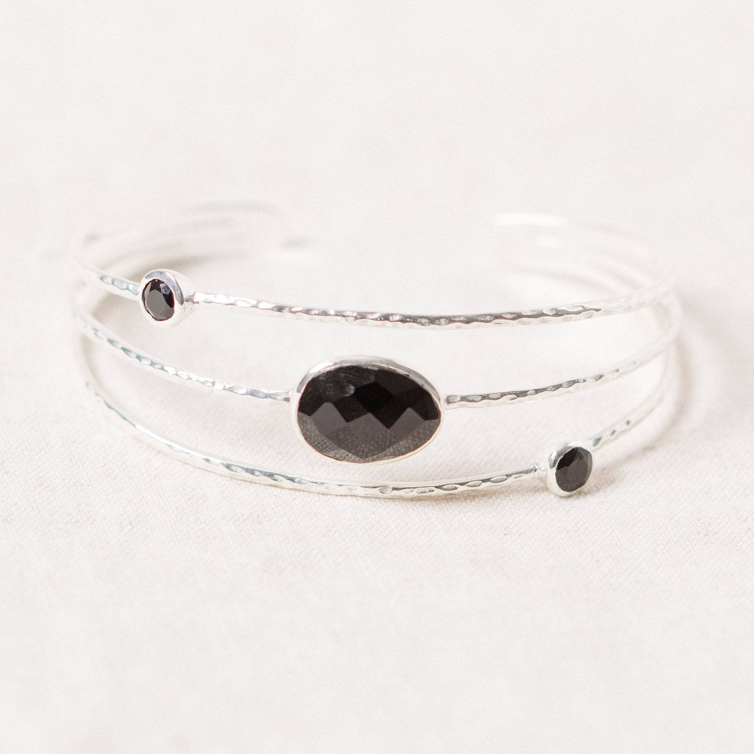 Black Tourmaline Gold or Silver Bracelet、mySite、hinf8tx79