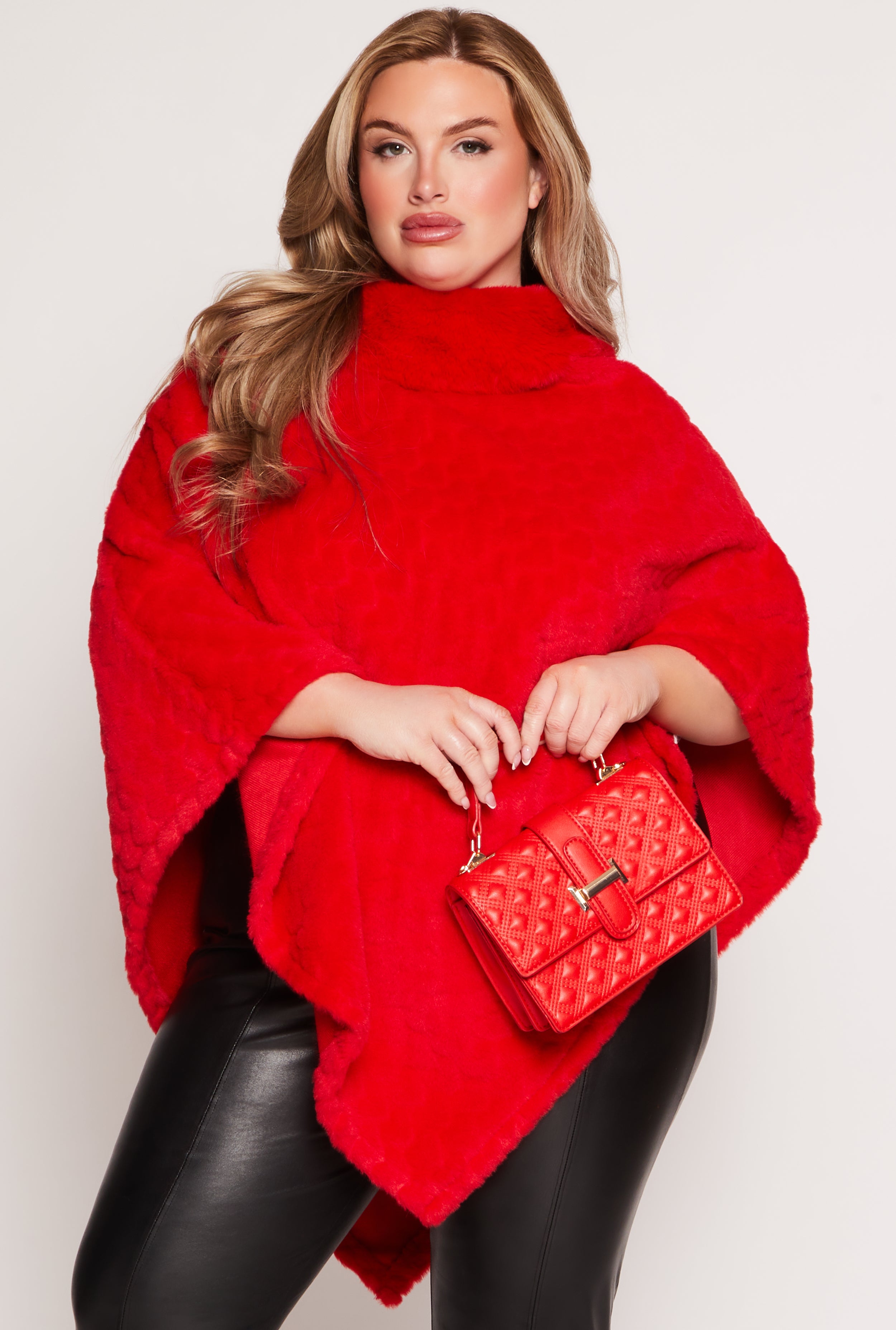 Heart Patterned Faux Fur Poncho、mySite、camillekostekn