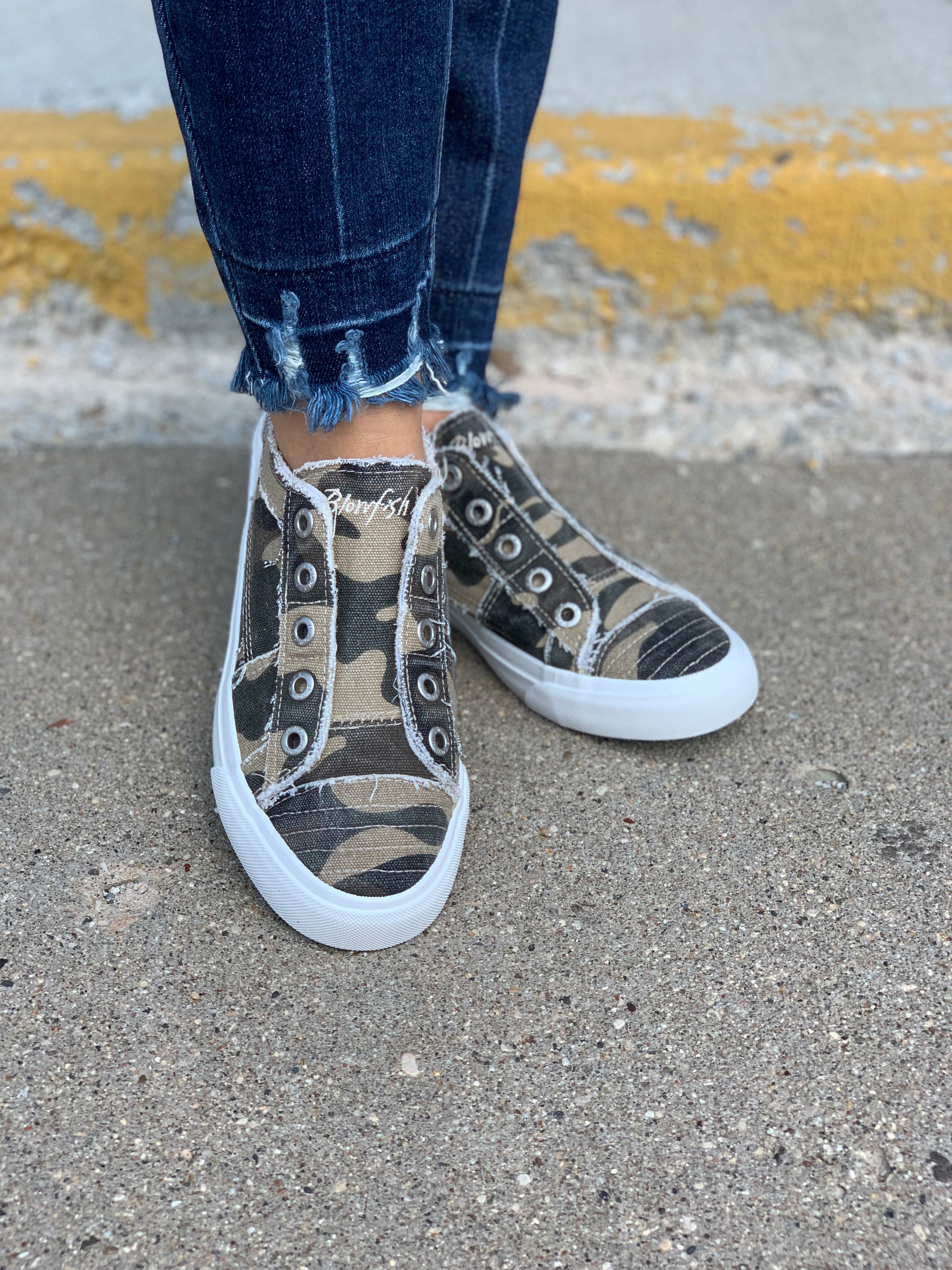 Blowfish Camo Shoes、mySite、garagedoors4me