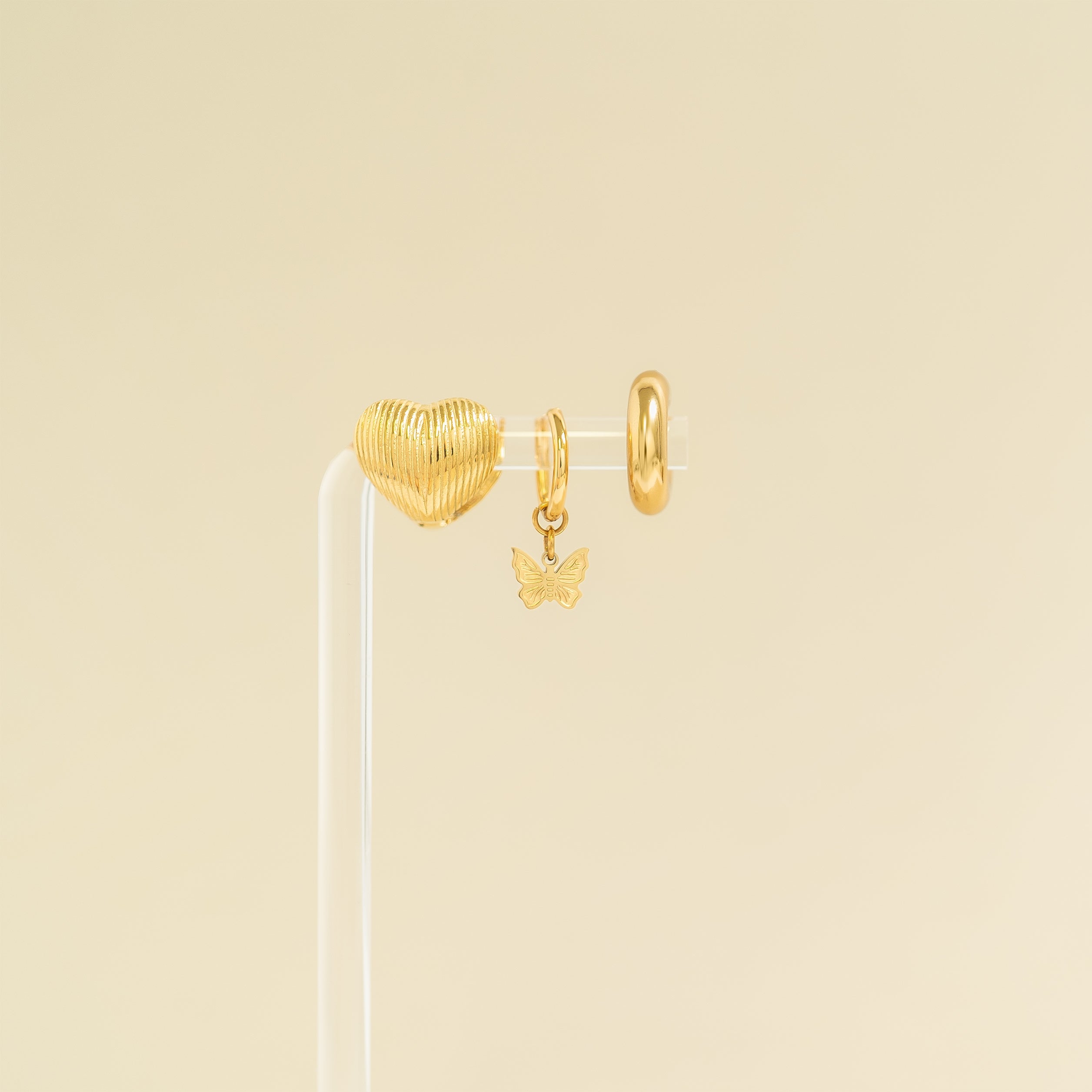 18K Gold PVD Stainless Steel Heart Huggie Earrings / ERJ0065、mySite、dreamappss