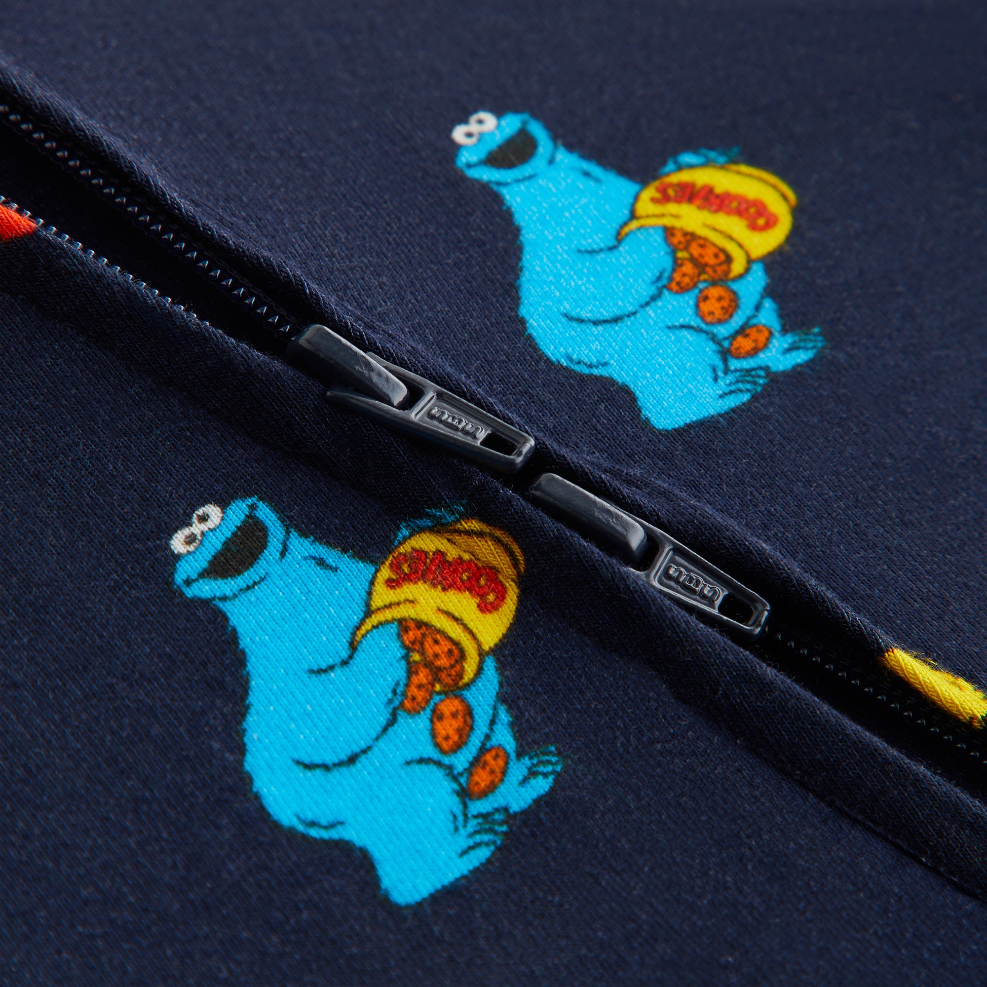 {product_title} - {shop_name}