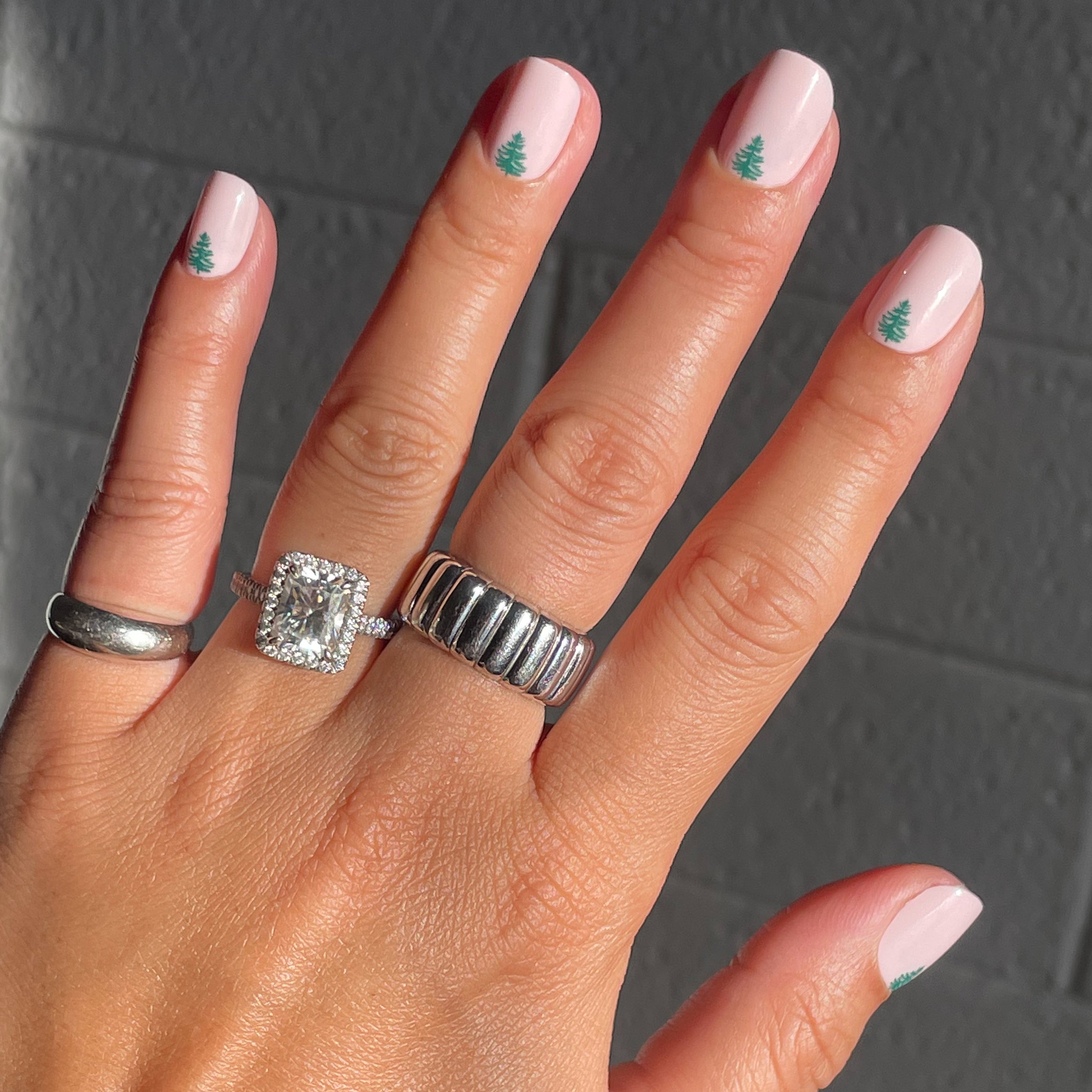 Evergreen Tree | Squoval | Extra Short、mySite、solidvoid