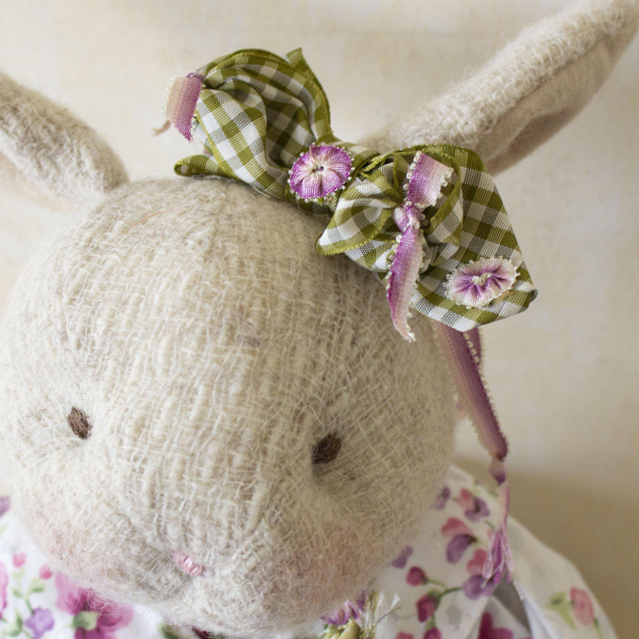 RETIRED - Hutch Studio - Rosey Posey - One Of A Kind Bunny、mySite、g9winljtr