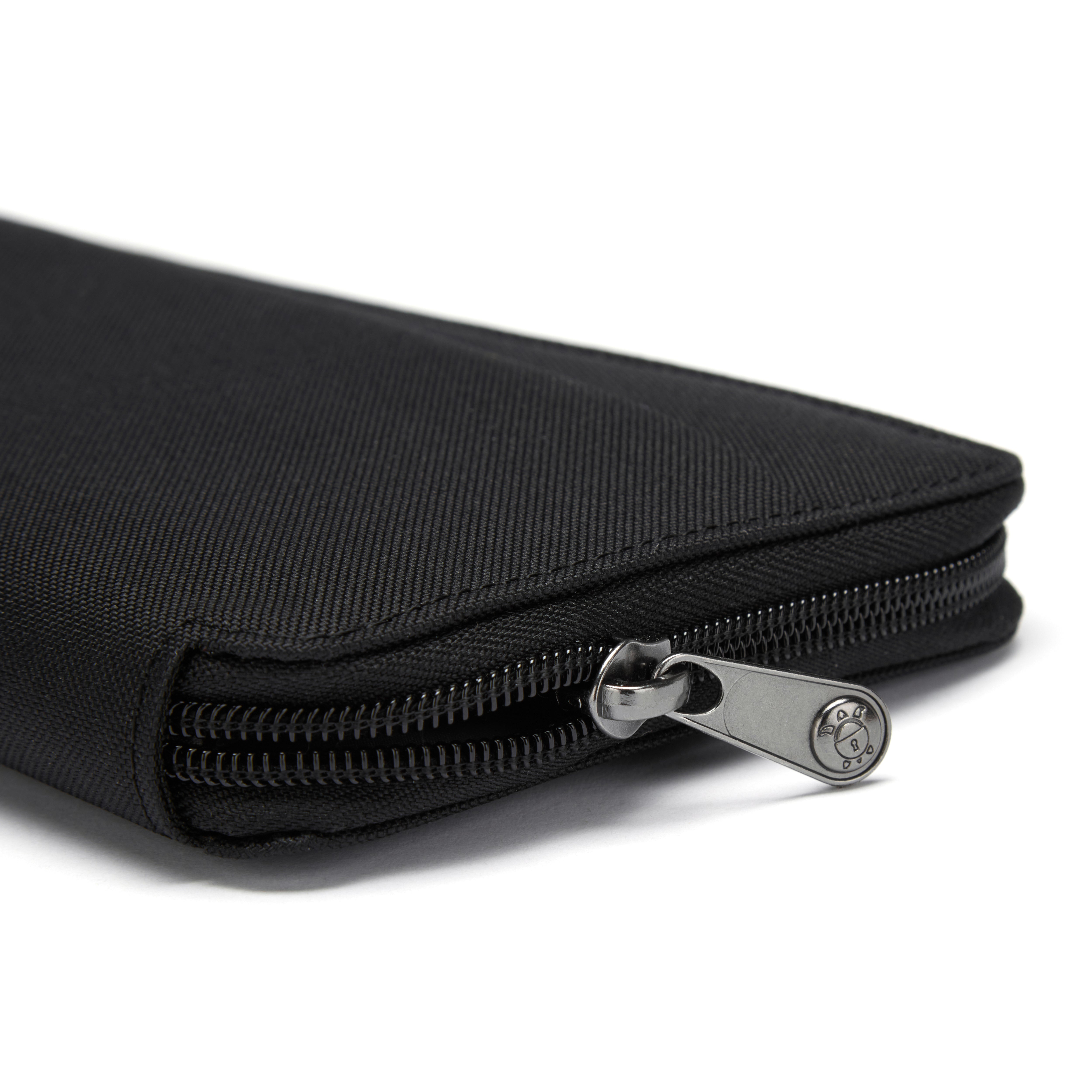 Pacsafe® RFIDsafe™ RFID blocking travel wallet、mySite、garagedoors4me