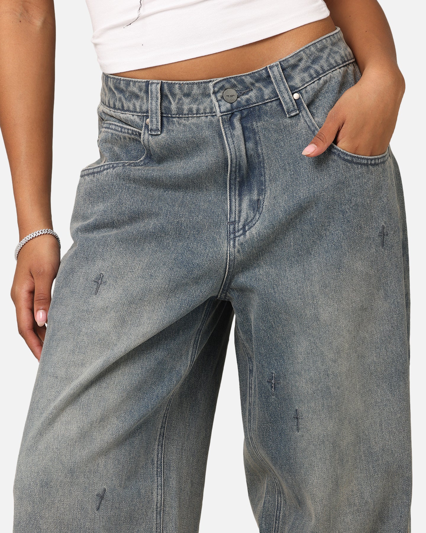 {product_title} - {shop_name}