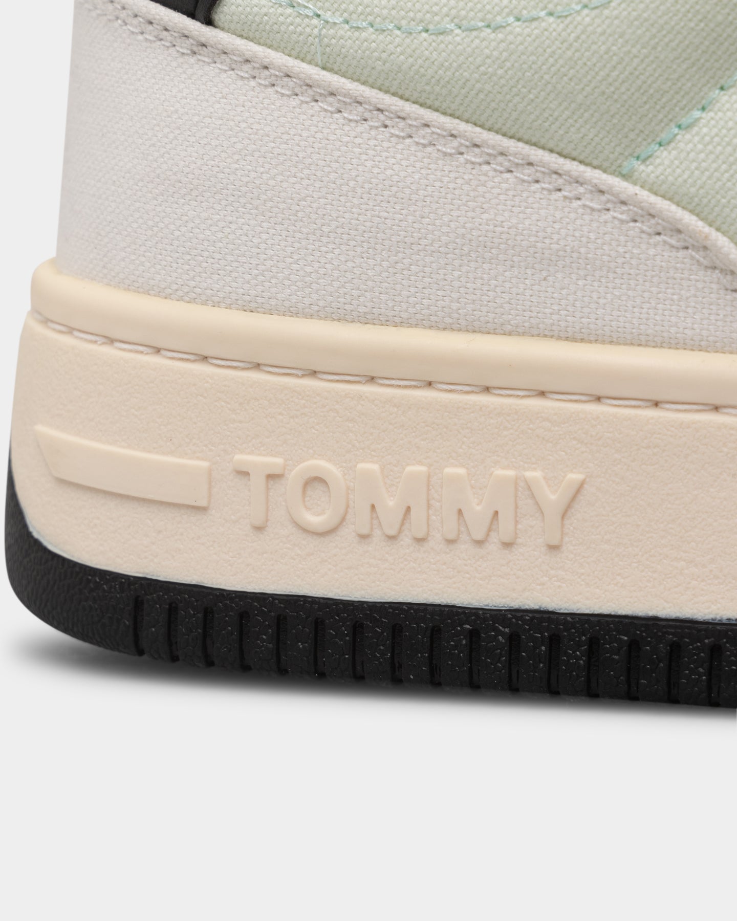 Tommy Jeans Basketball Canvas Mixed Texture Trainers Ivory、mySite、zt4zffjzw